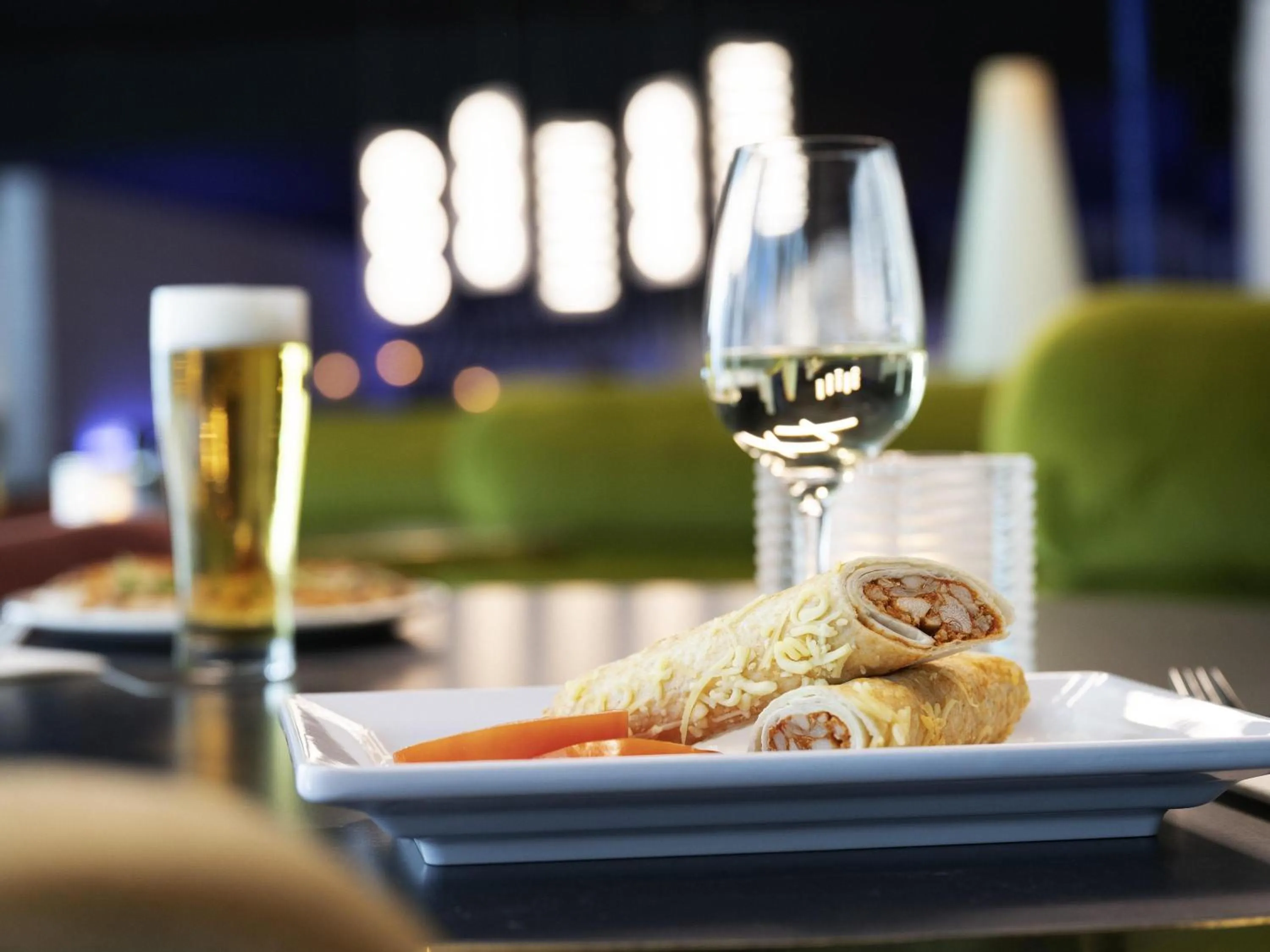 Restaurant/places to eat in Mercure Amsterdam North Station