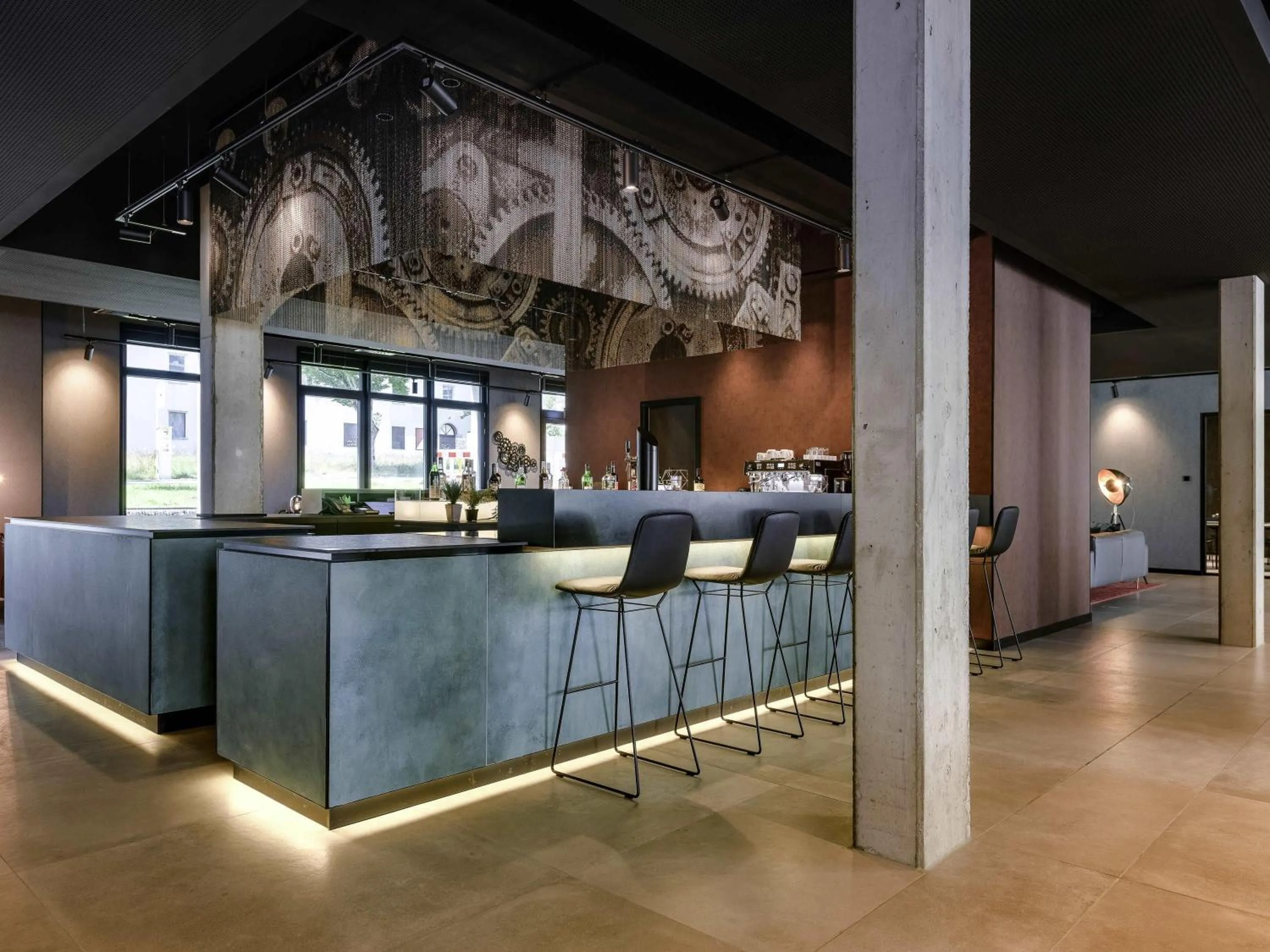 Lounge or bar in ibis Styles Friedrichshafen
