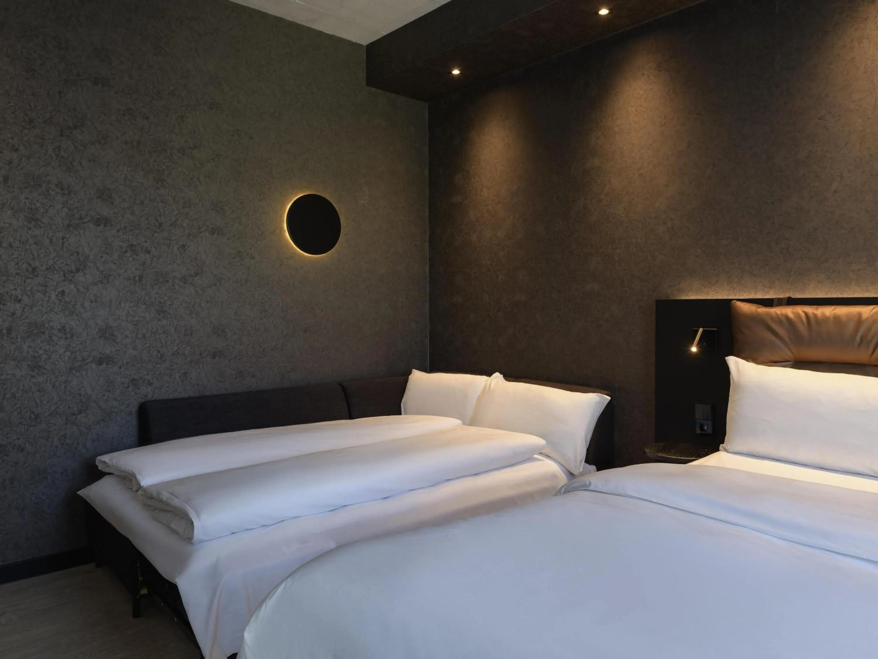 Bedroom, Bed in ibis Styles Friedrichshafen