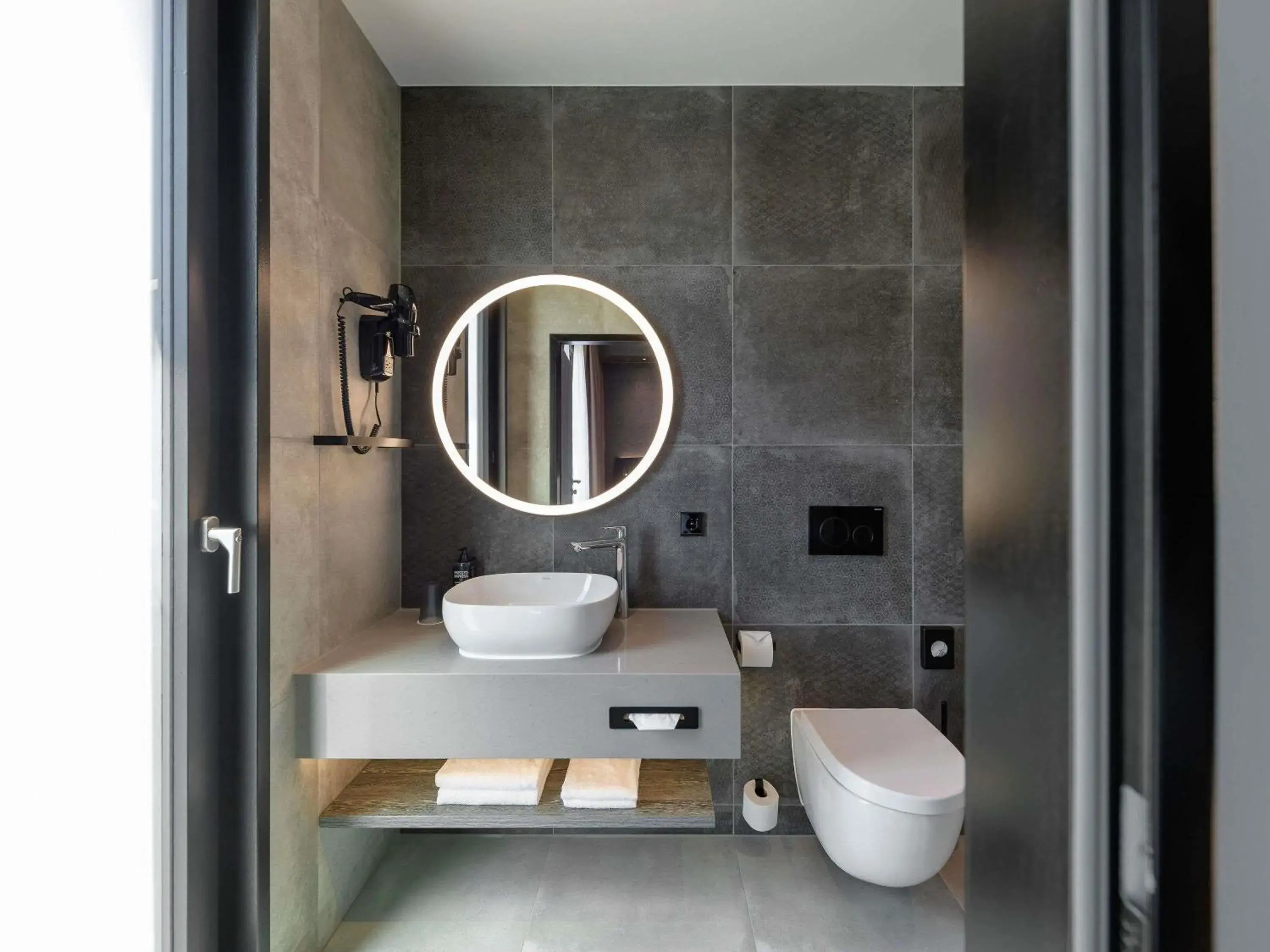 Bedroom in ibis Styles Friedrichshafen Bedroom in ibis Styles Friedrichshafen