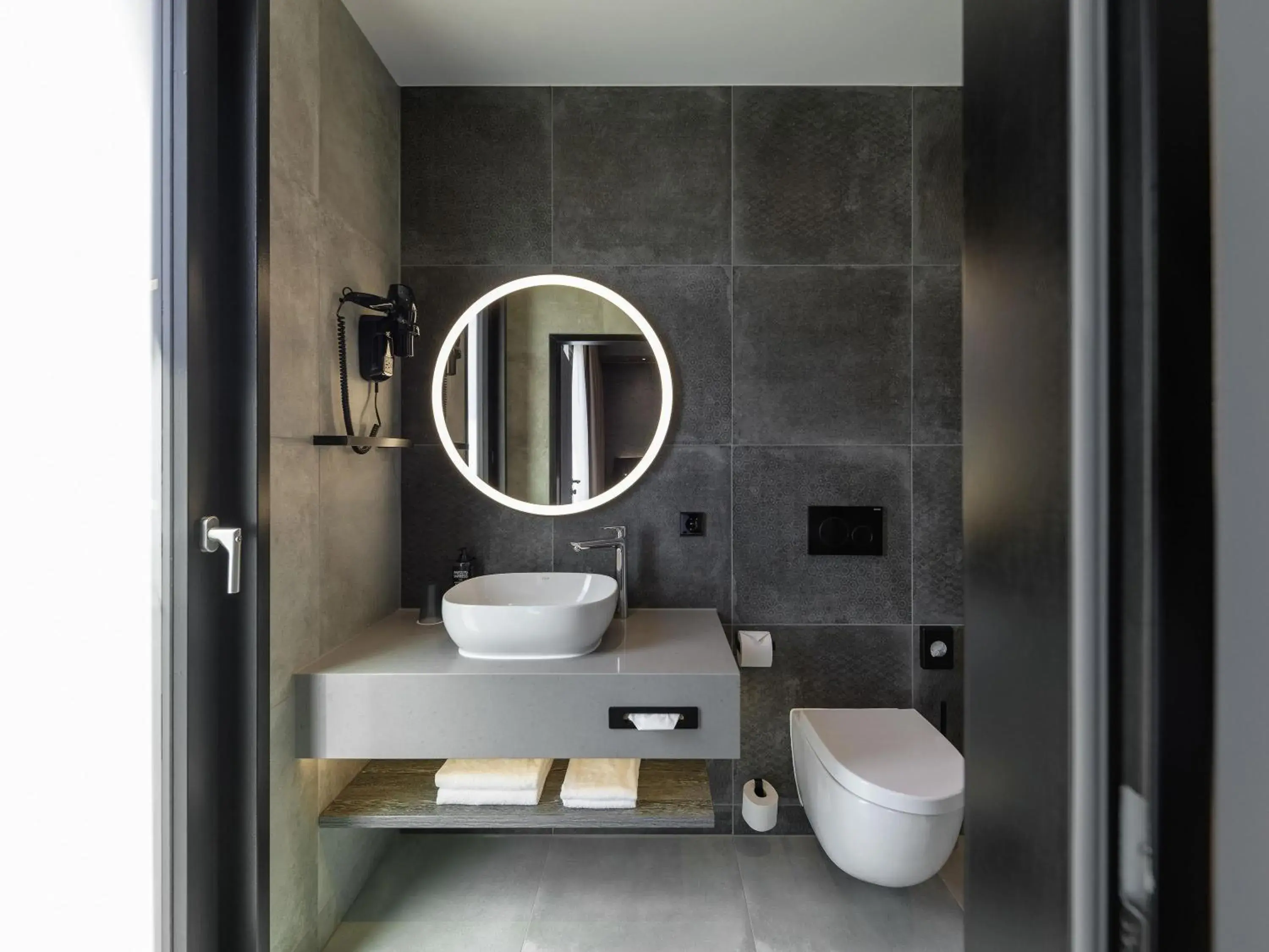 Bedroom in ibis Styles Friedrichshafen Bedroom in ibis Styles Friedrichshafen