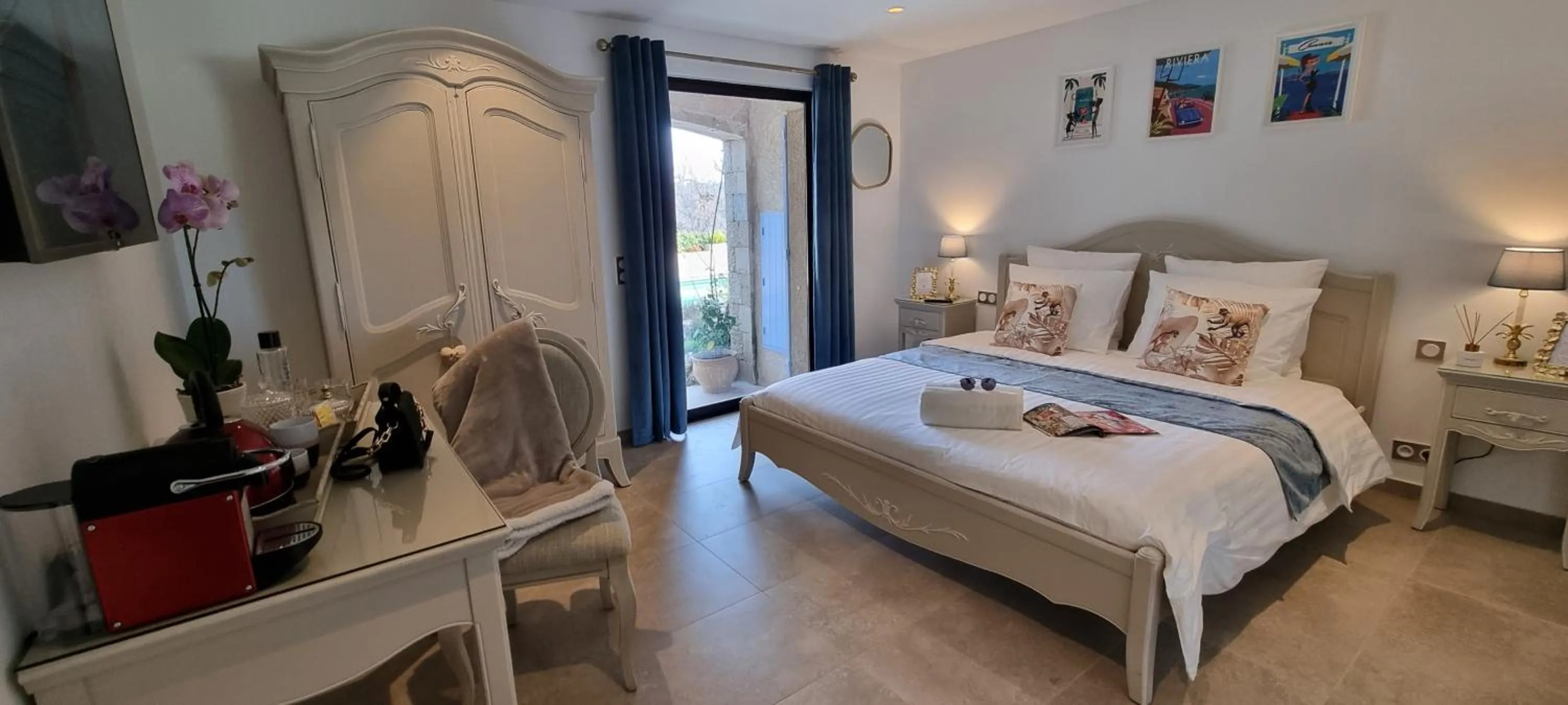 Bed in Loup Castel Boutique Hotel B&B