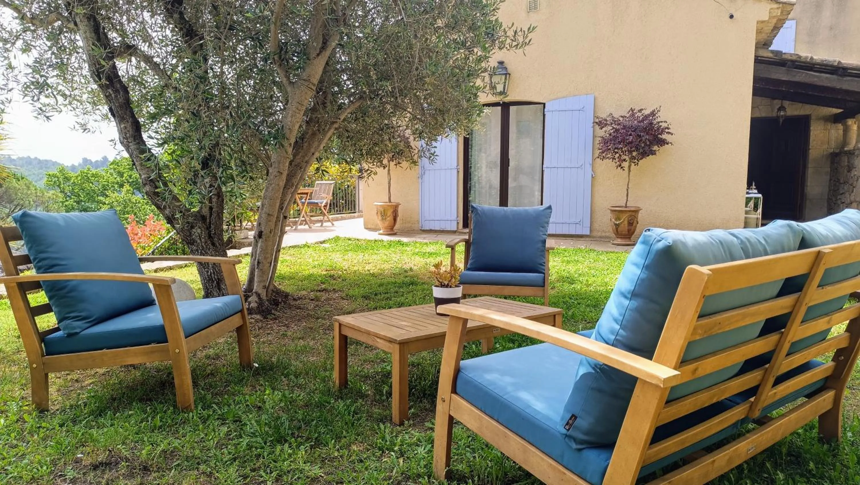 Patio in Loup Castel Boutique Hotel B&B