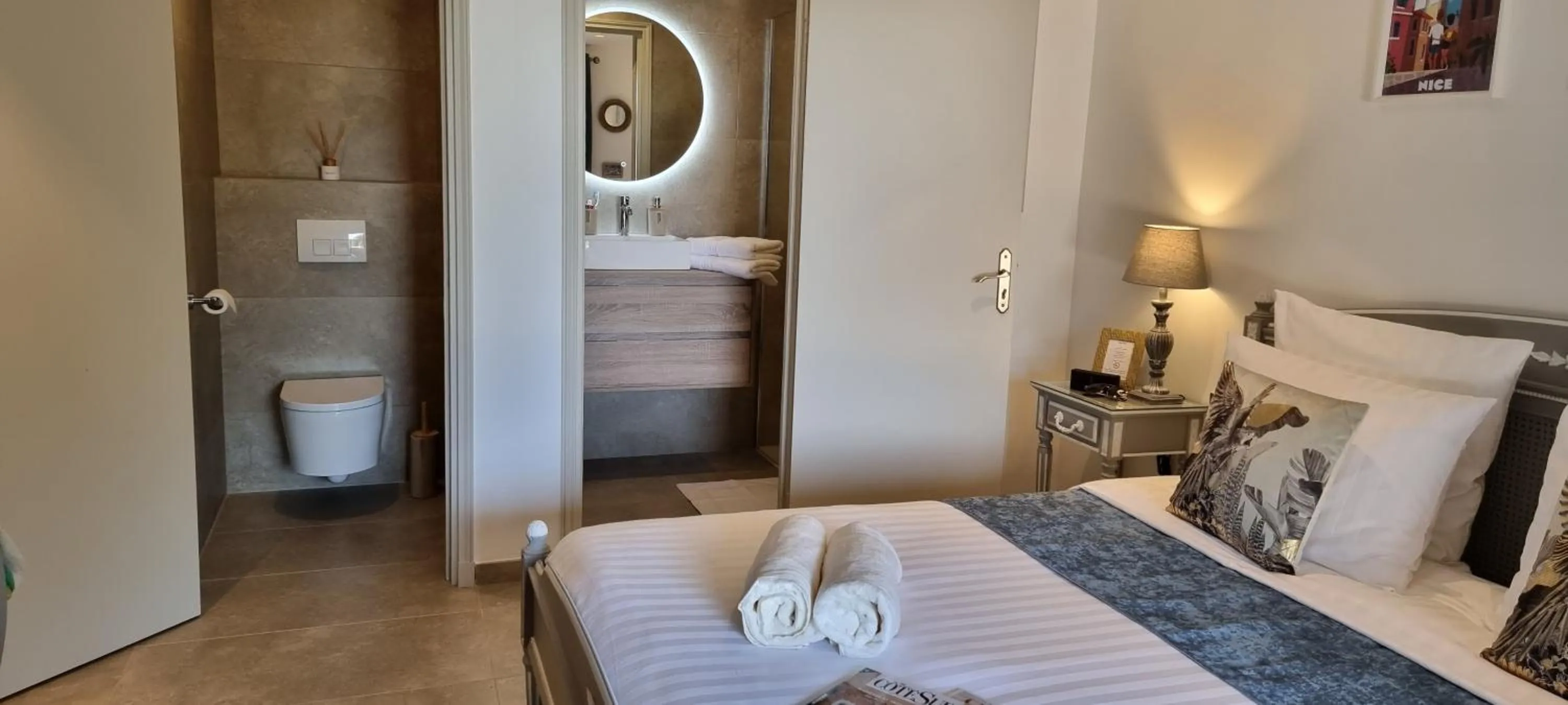 Bed in Loup Castel Boutique Hotel B&B