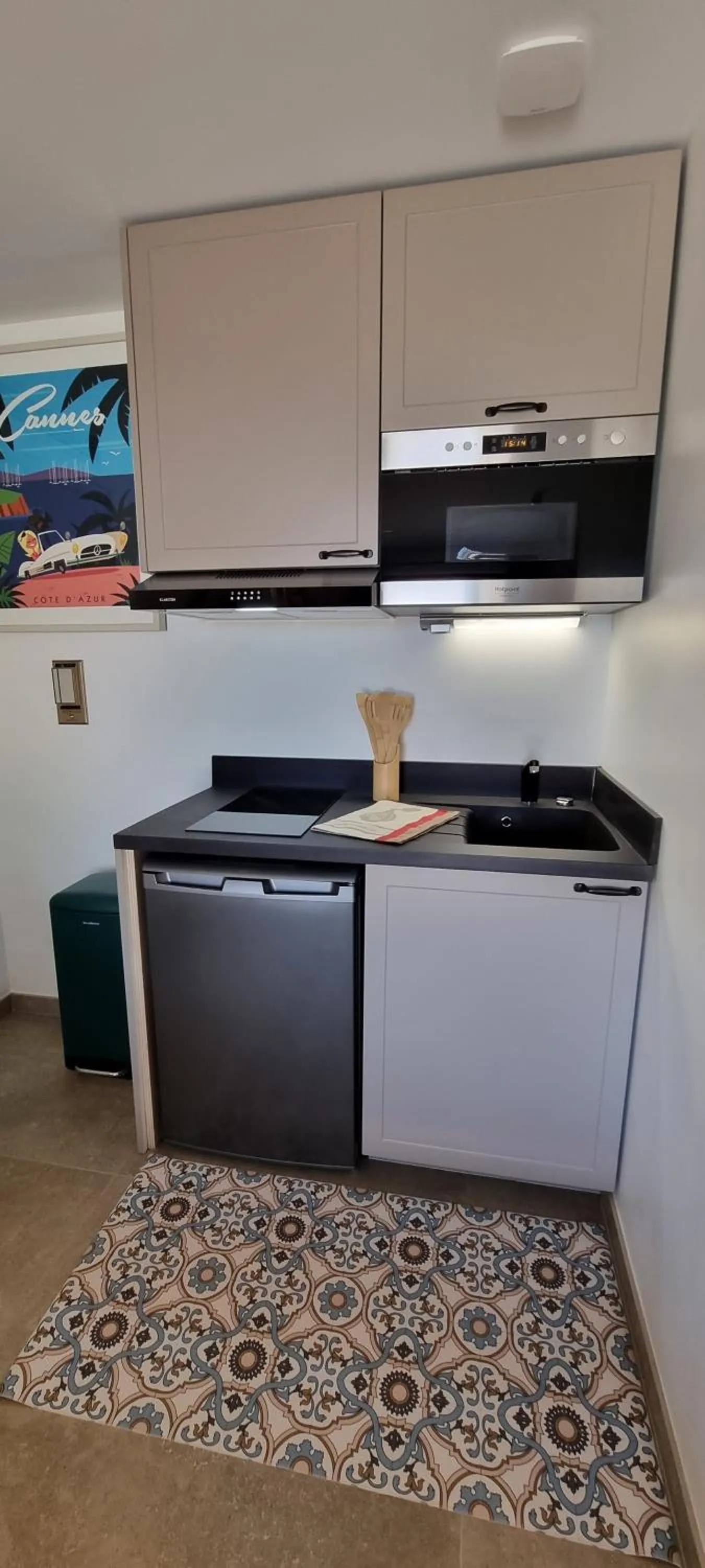 Kitchen or kitchenette in Loup Castel Boutique Hotel B&B