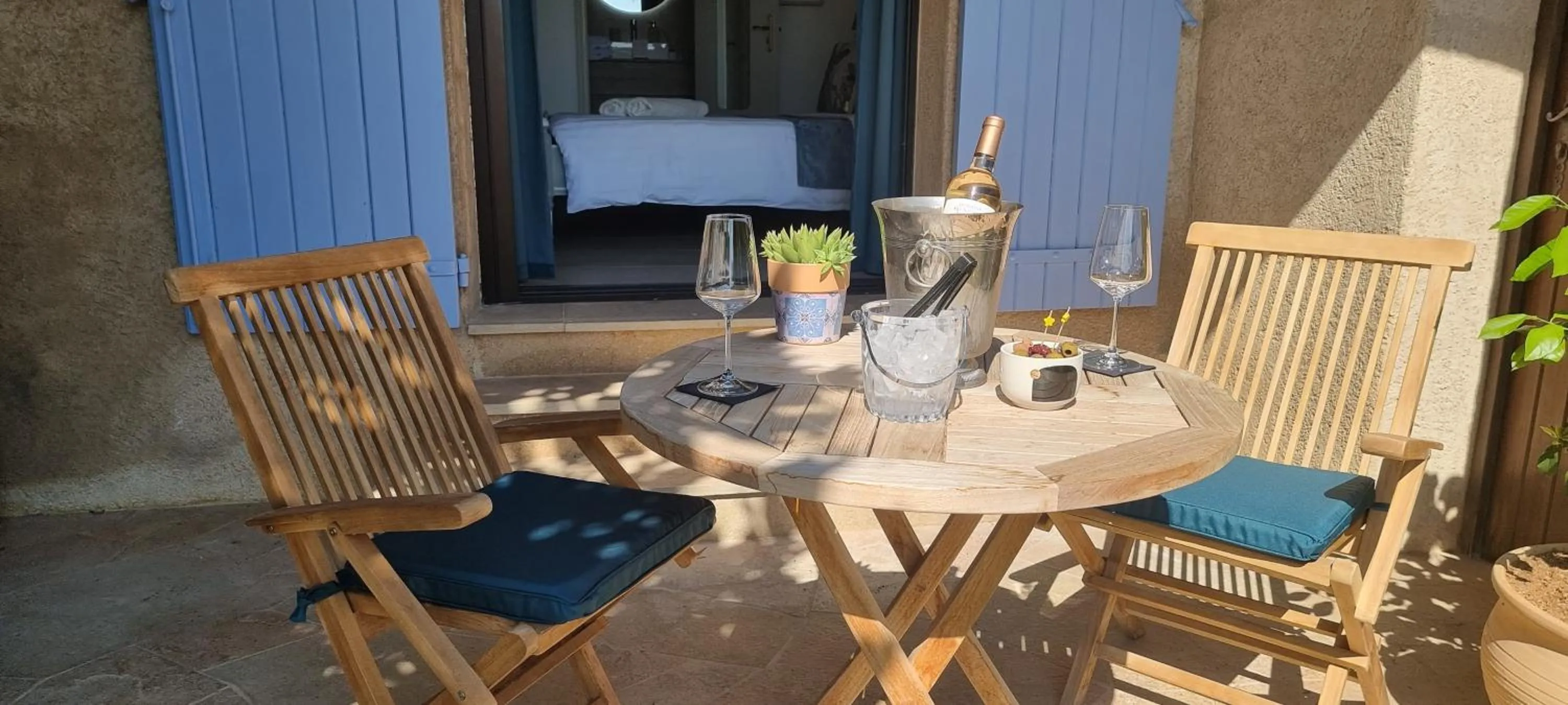 Patio in Loup Castel Boutique Hotel B&B