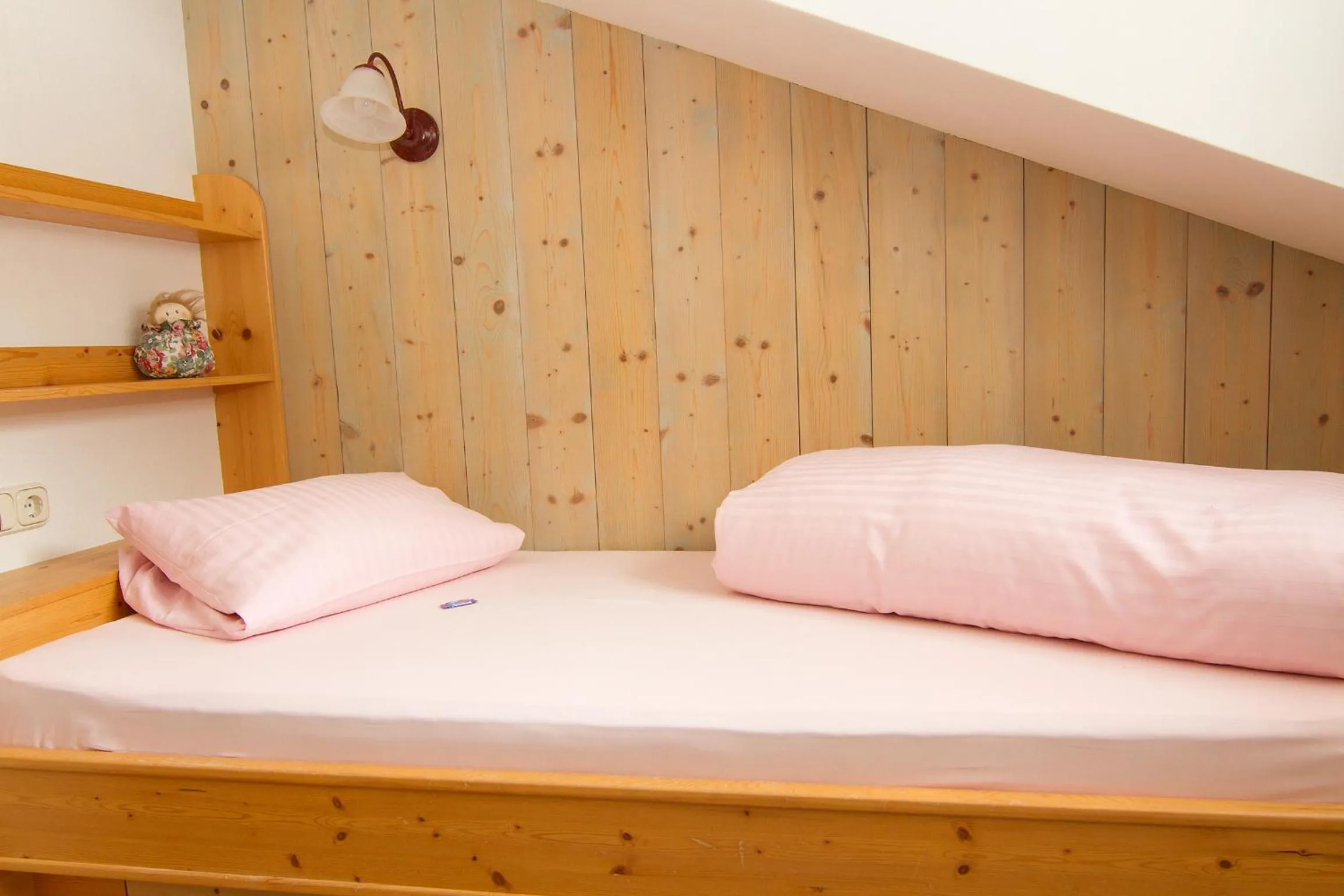 Decorative detail, Bed in Ferienhaus Aurora