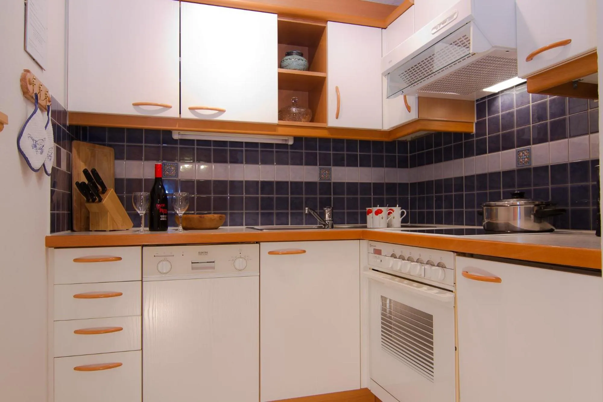 Kitchen or kitchenette in Ferienhaus Aurora