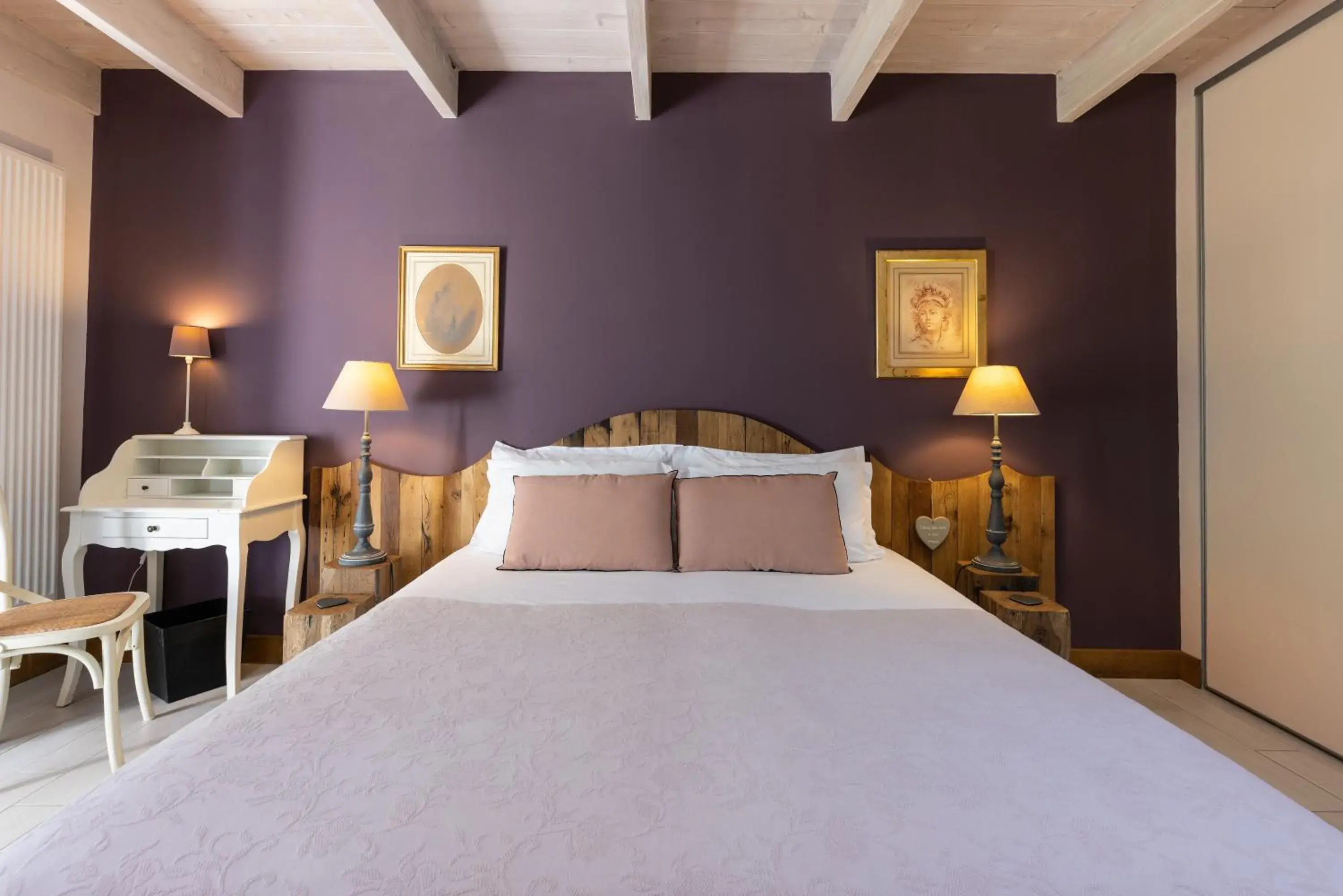 Double Room with Terrace in Château La Gravière Double Room with Terrace in Château La Gravière