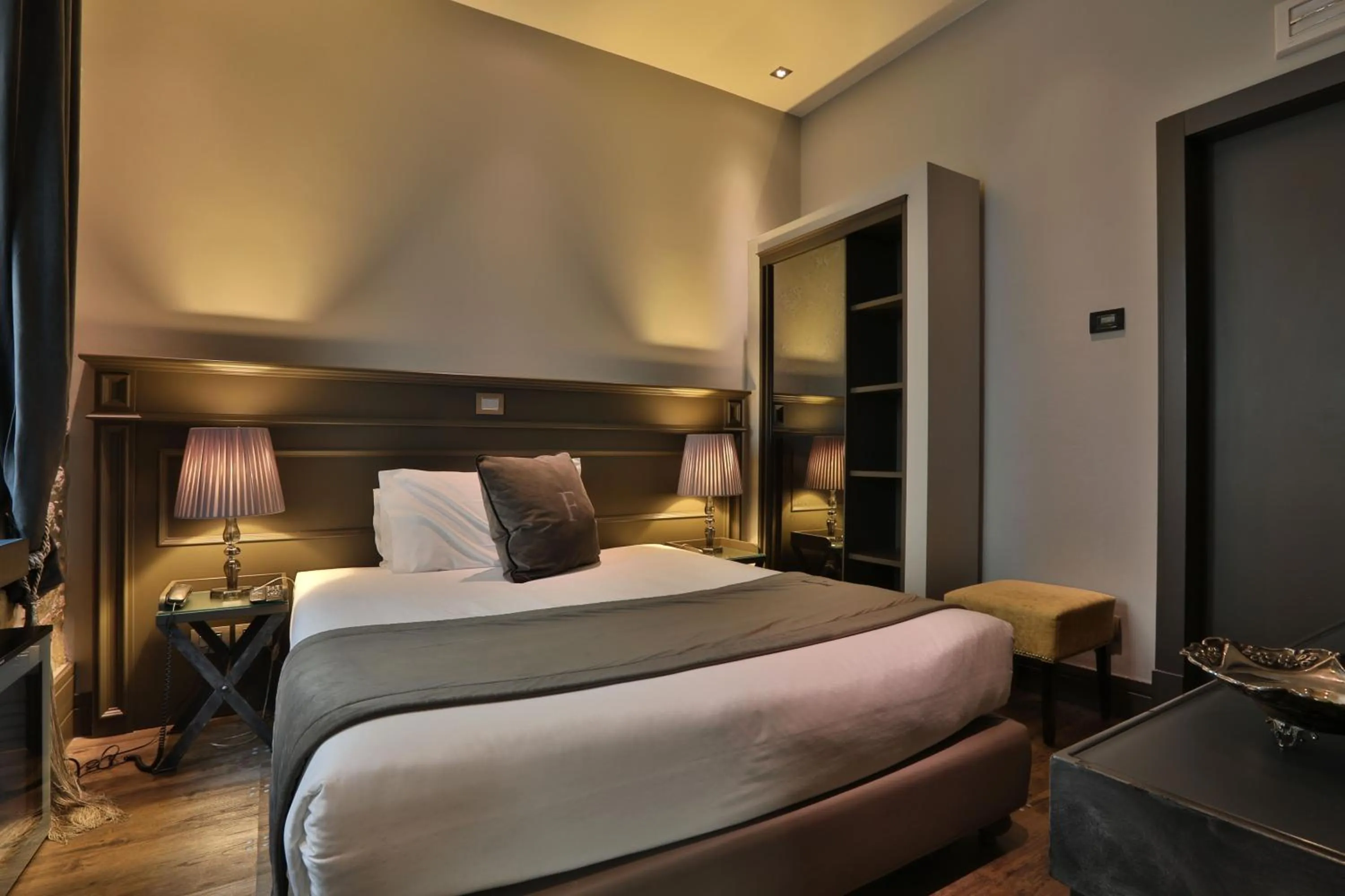 Photo of the whole room, Bed in Forvm boutique Hotel