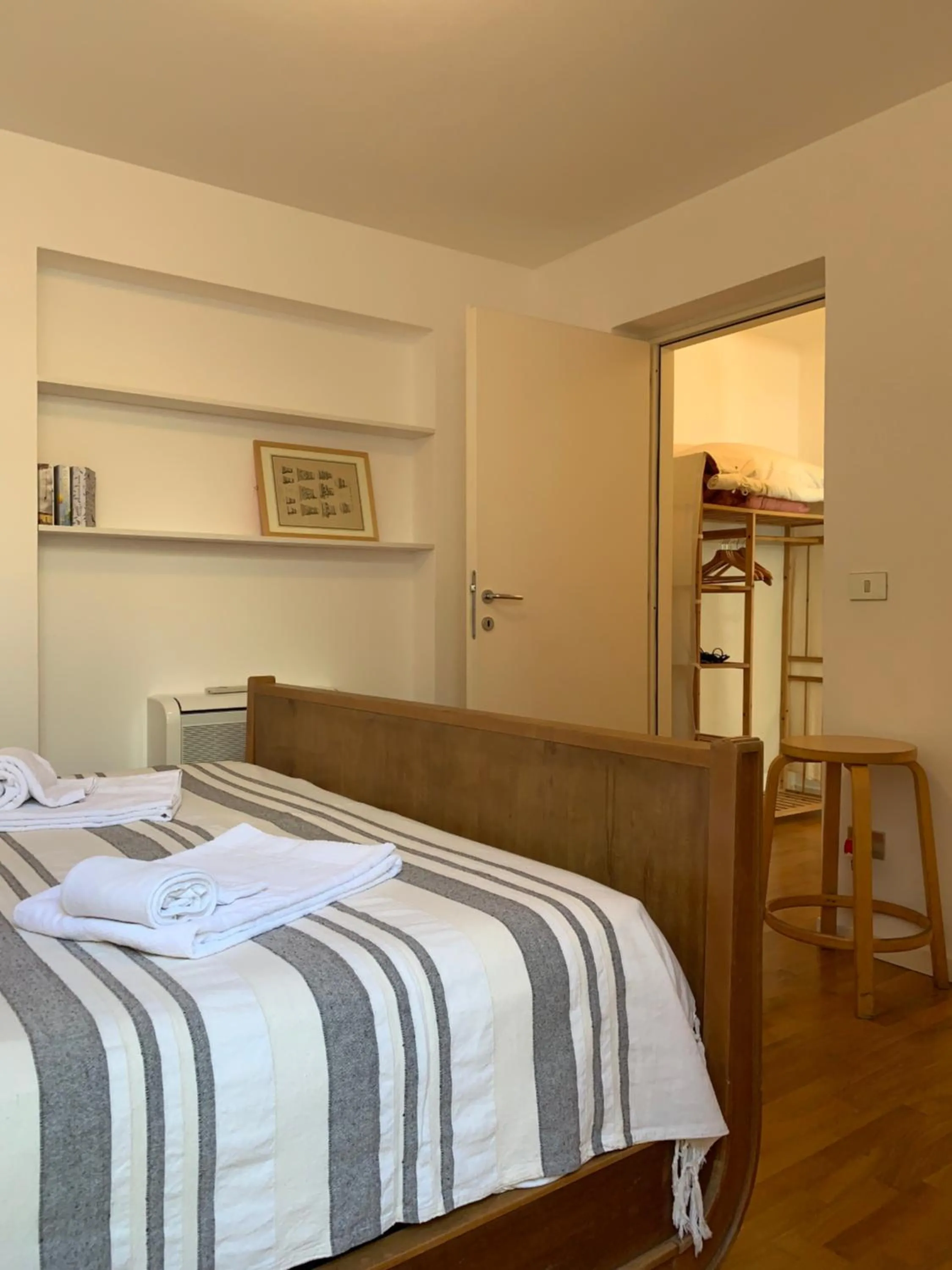 Bed in Arco 37