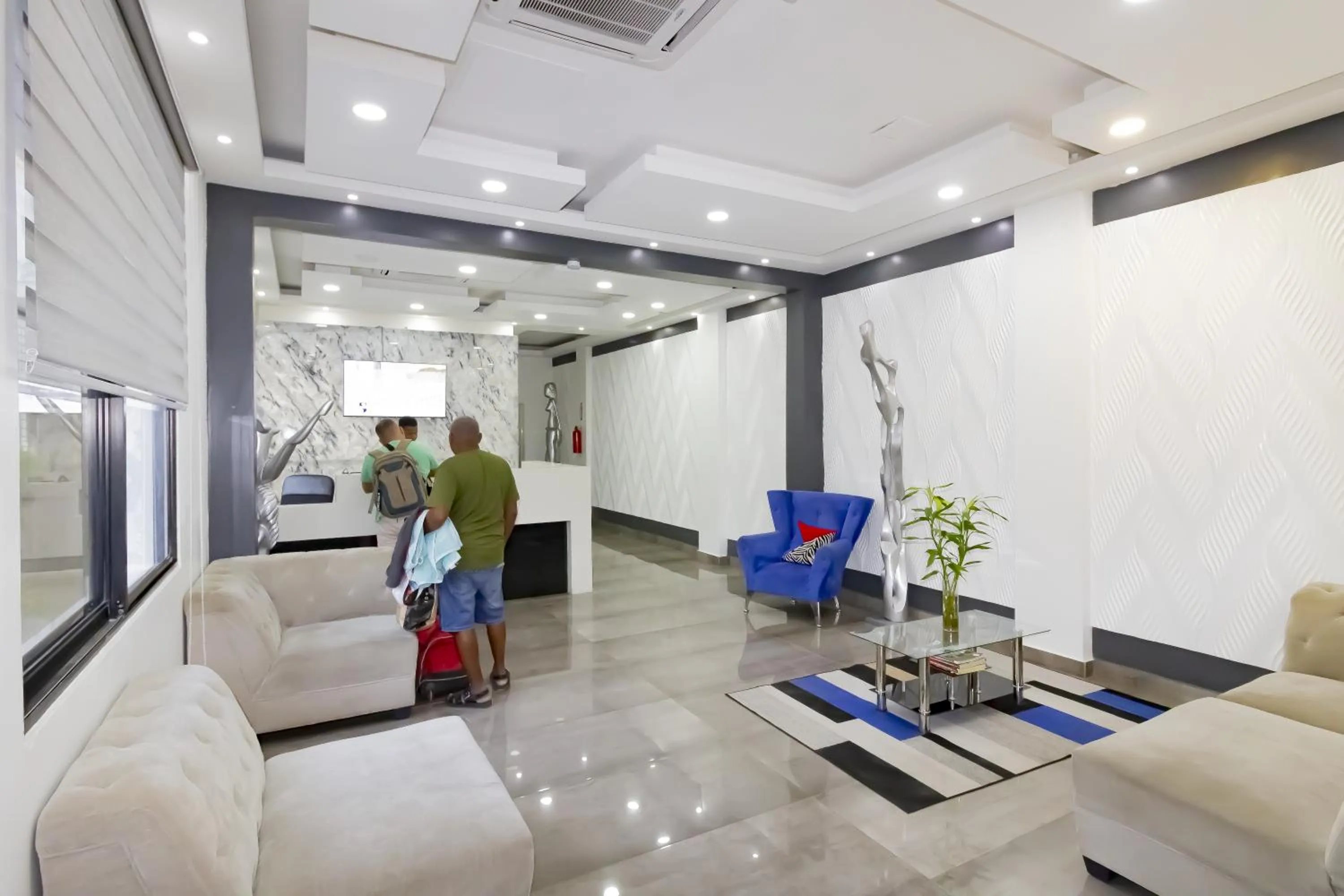 People in Hotel Señorial