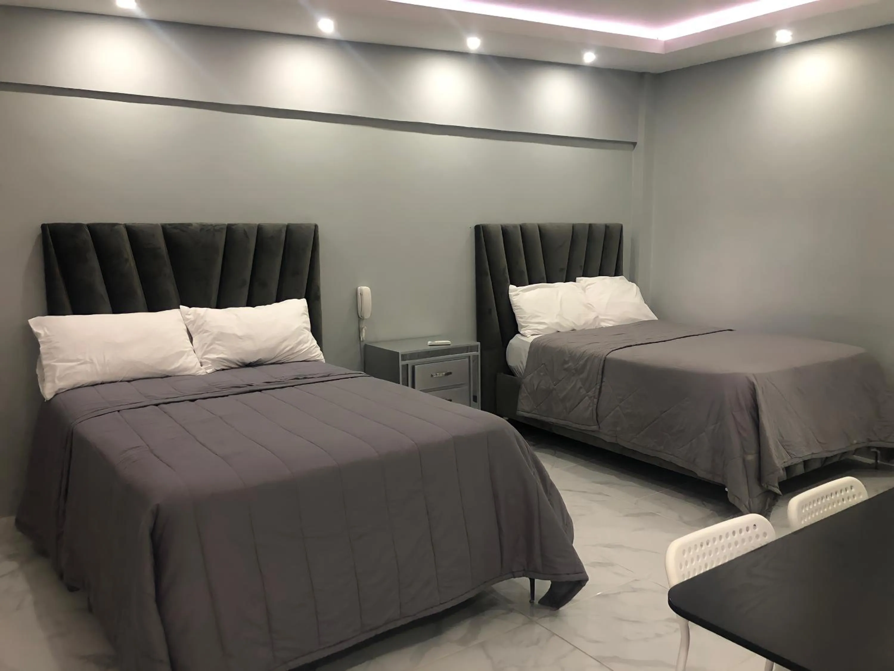 Guests, Bed in Hotel Señorial