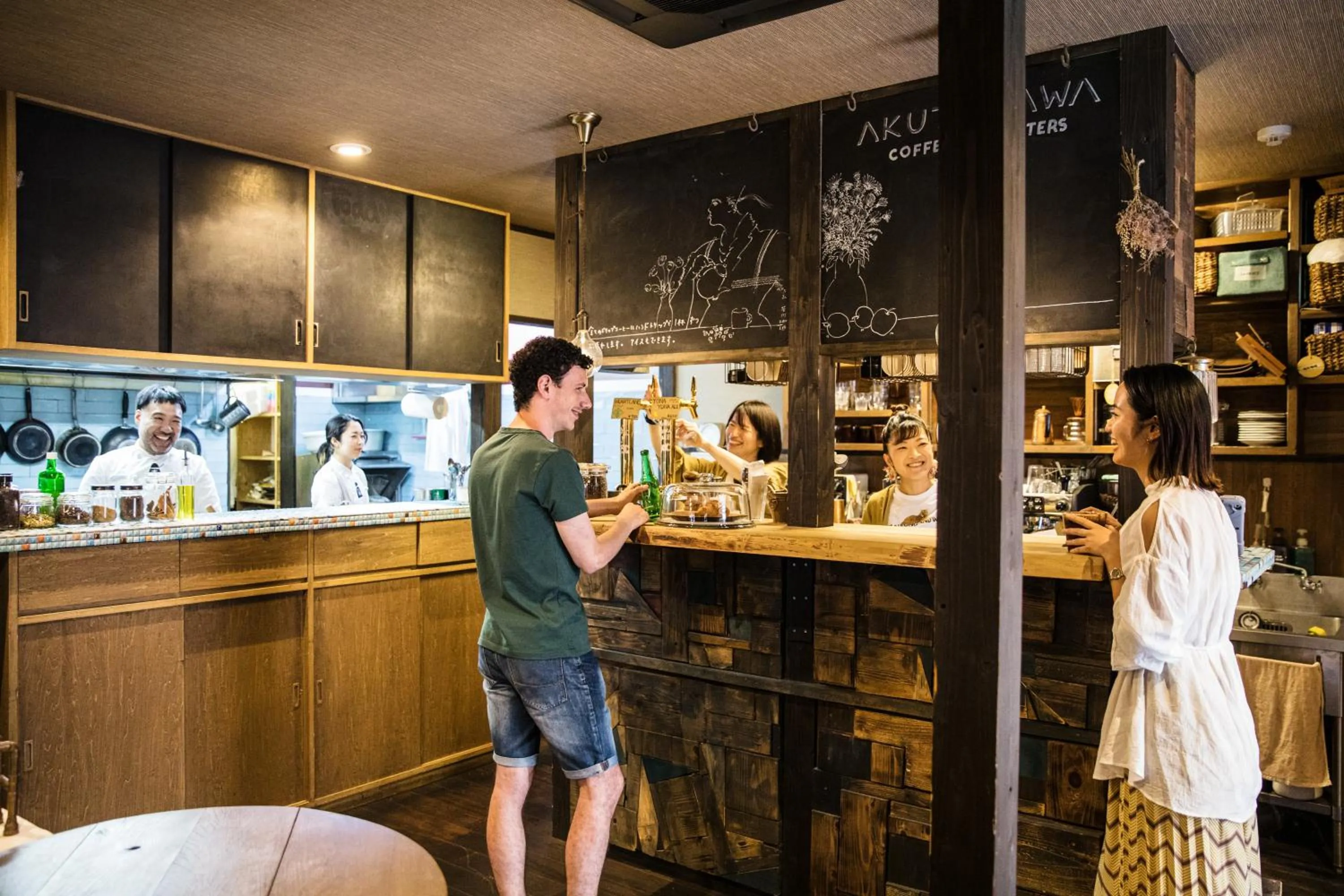 Staff in Osaka Guest House U-En