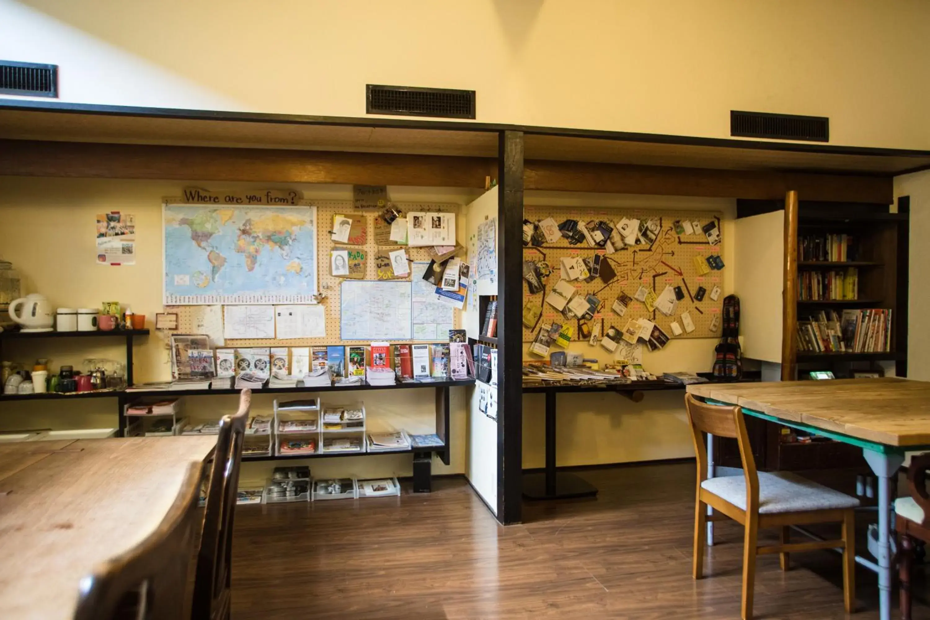 Lounge or bar in Osaka Guest House U-En Lounge or bar in Osaka Guest House U-En