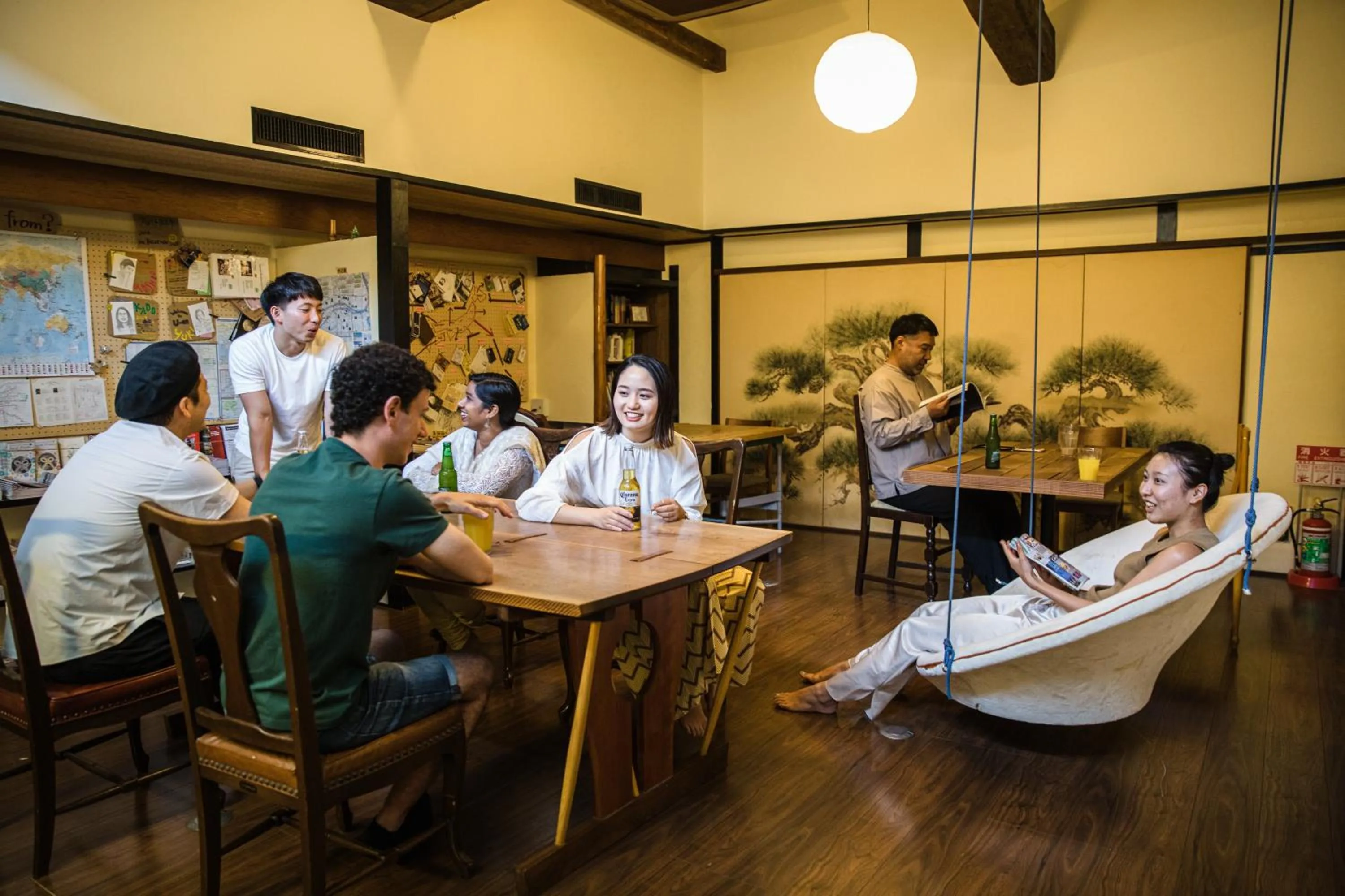 Communal lounge/ TV room in Osaka Guest House U-En