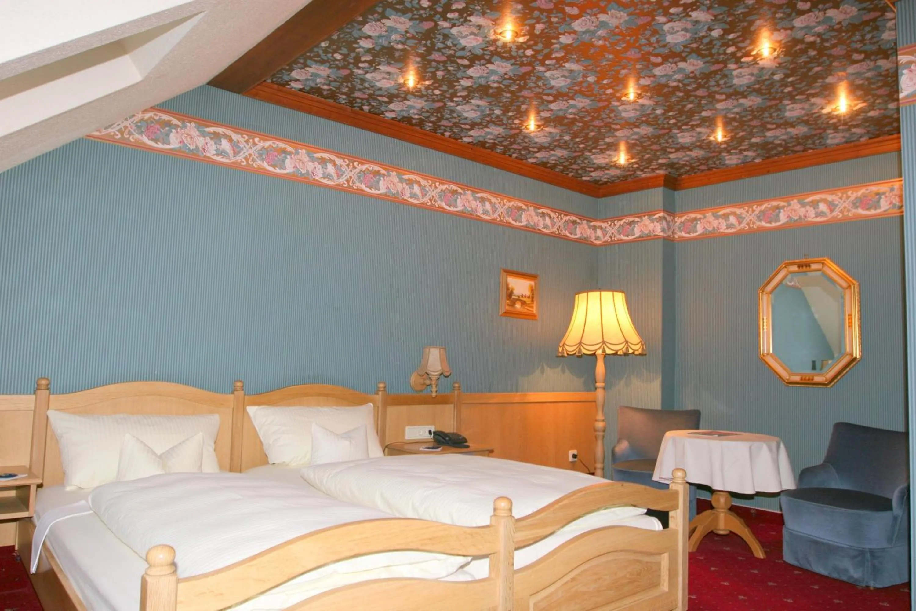 Photo of the whole room, Bed in Krone am Park - Gästehaus des Hotel Krone