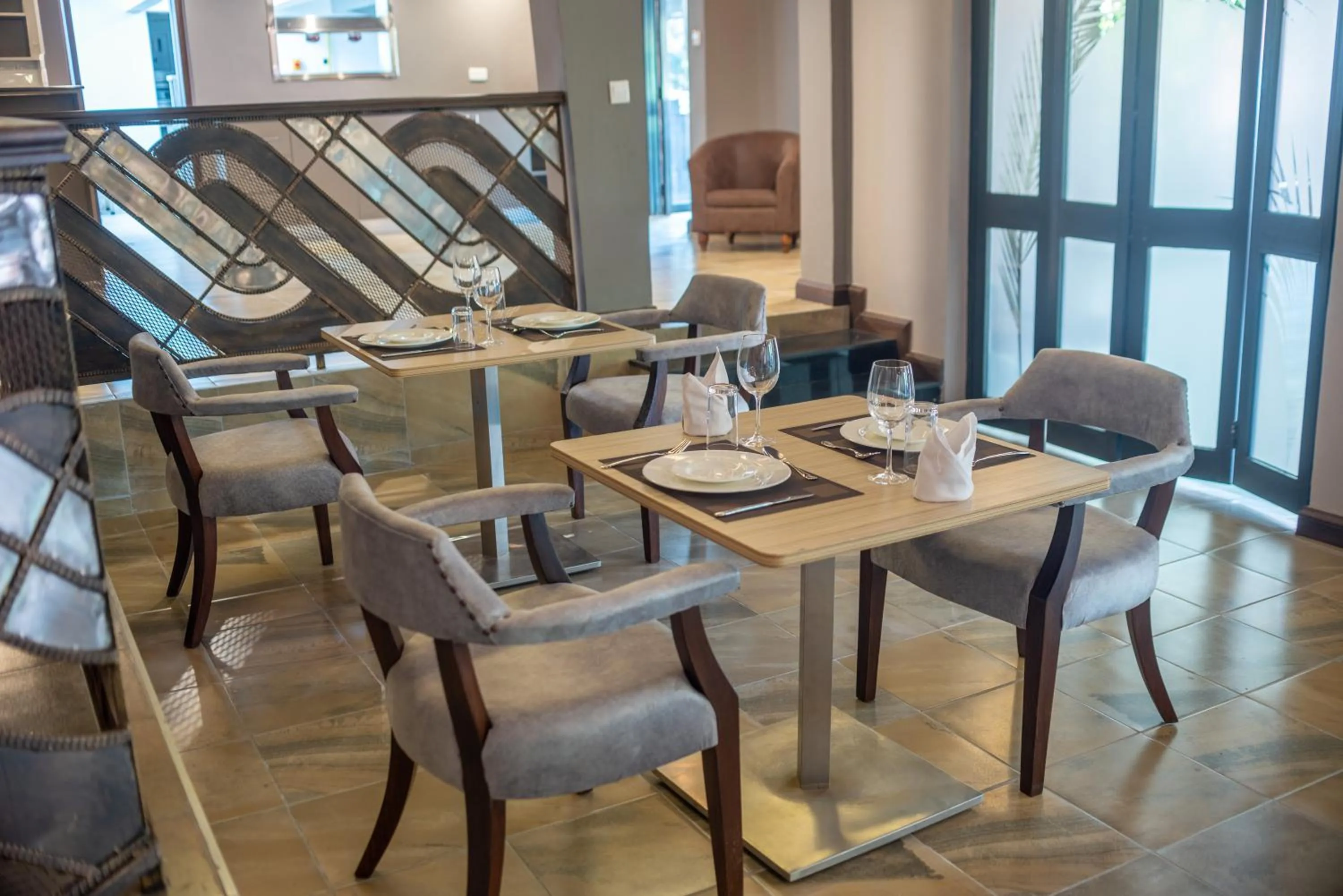 Restaurant/places to eat in Heri Heights Hotel Apartments, SureStay Collection by Best Western