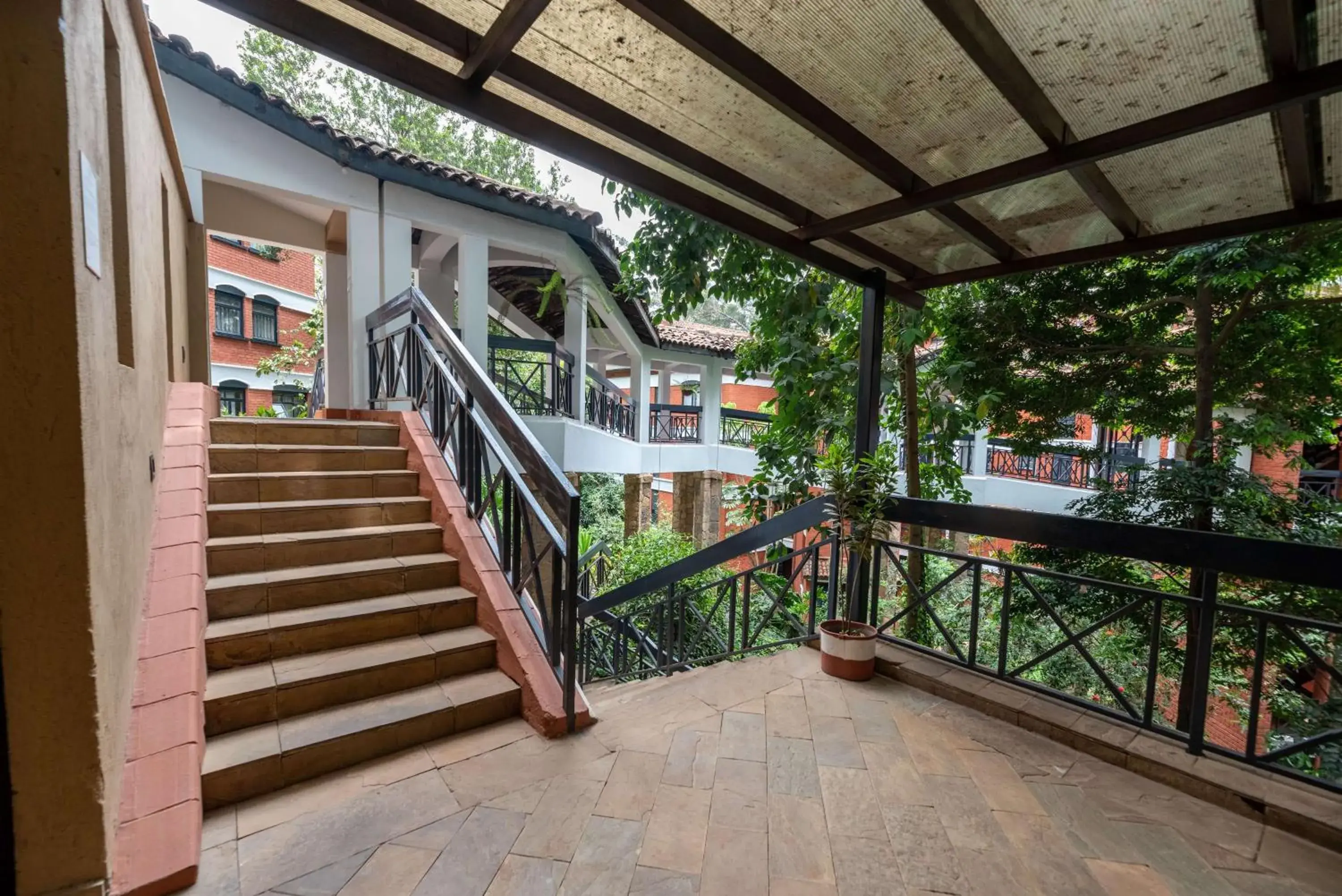 Restaurant/places to eat in Heri Heights Hotel Apartments, SureStay Collection by Best Western Restaurant/places to eat in Heri Heights Hotel Apartments, SureStay Collection by Best Western