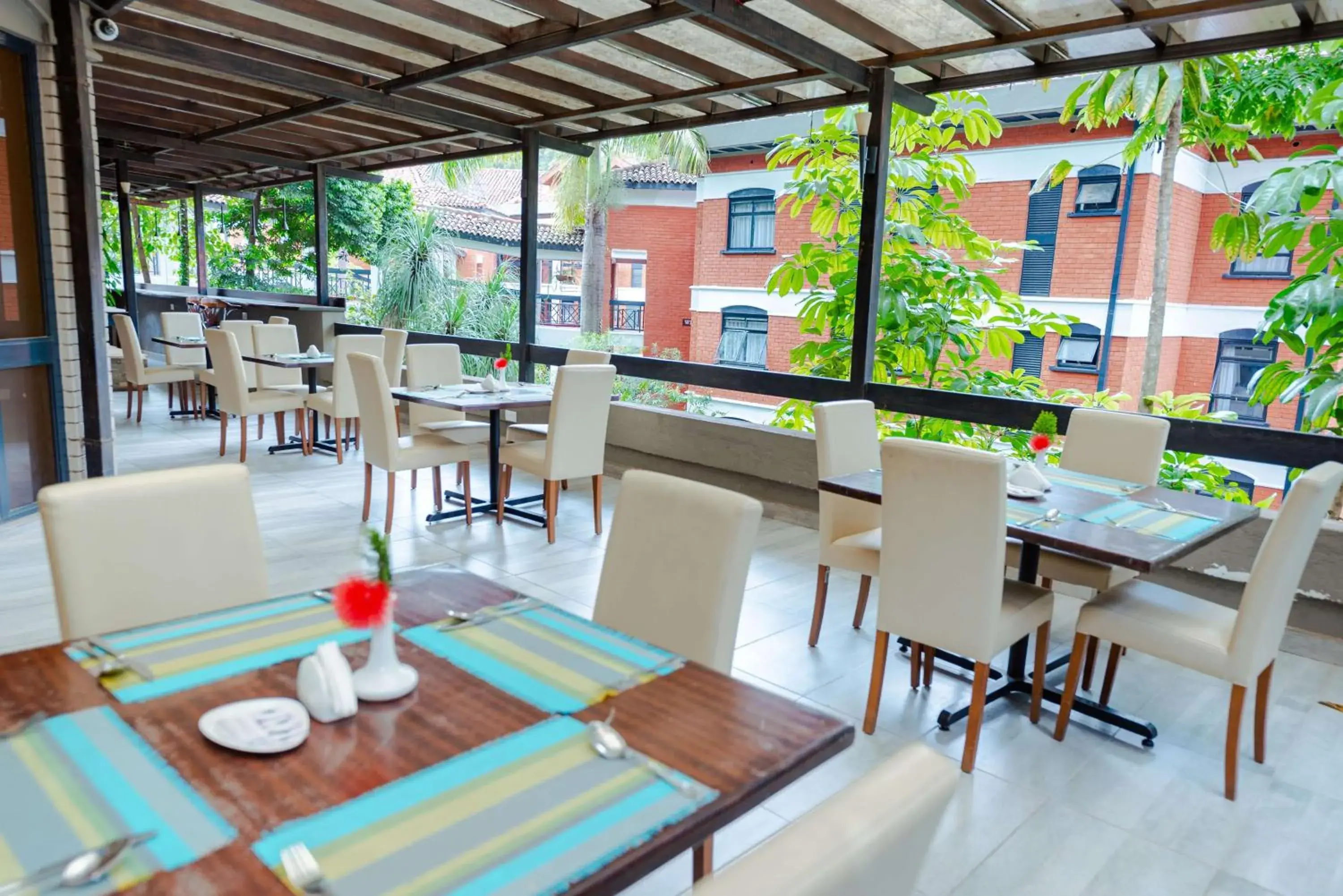 Restaurant/places to eat in Heri Heights Hotel Apartments, SureStay Collection by Best Western Restaurant/places to eat in Heri Heights Hotel Apartments, SureStay Collection by Best Western