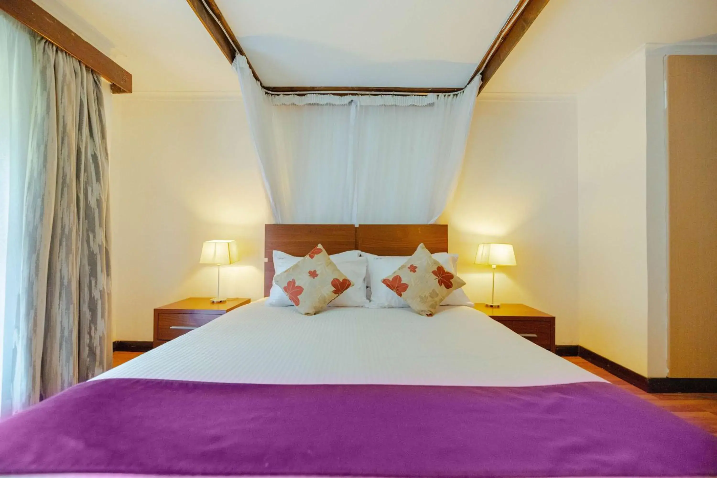 Bedroom, Bed in Heri Heights Hotel Apartments, SureStay Collection by Best Western Bedroom, Bed in Heri Heights Hotel Apartments, SureStay Collection by Best Western