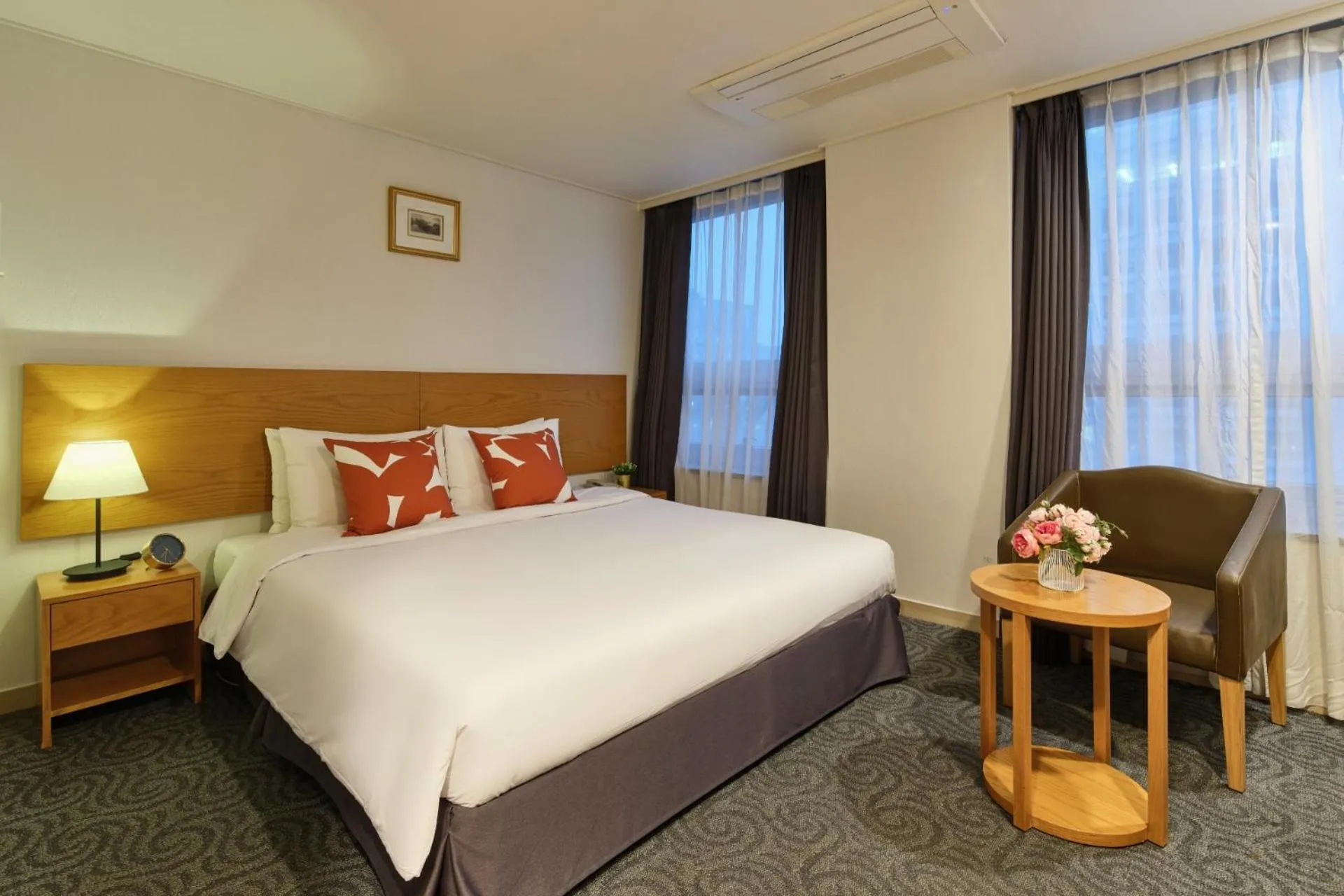 Property building, Bed in Hotel Atrium Jongno