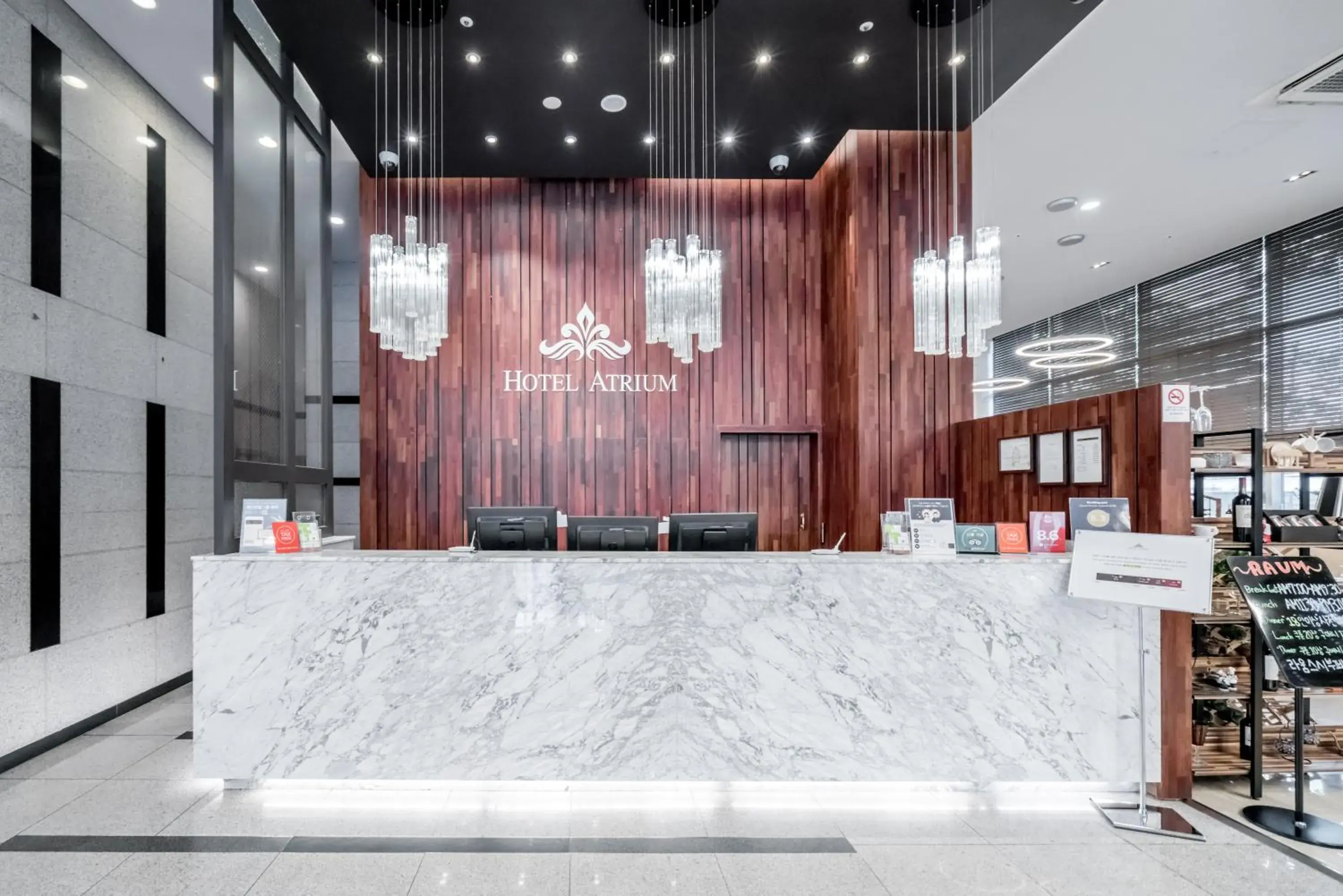 Lobby or reception in Hotel Atrium Jongno Lobby or reception in Hotel Atrium Jongno