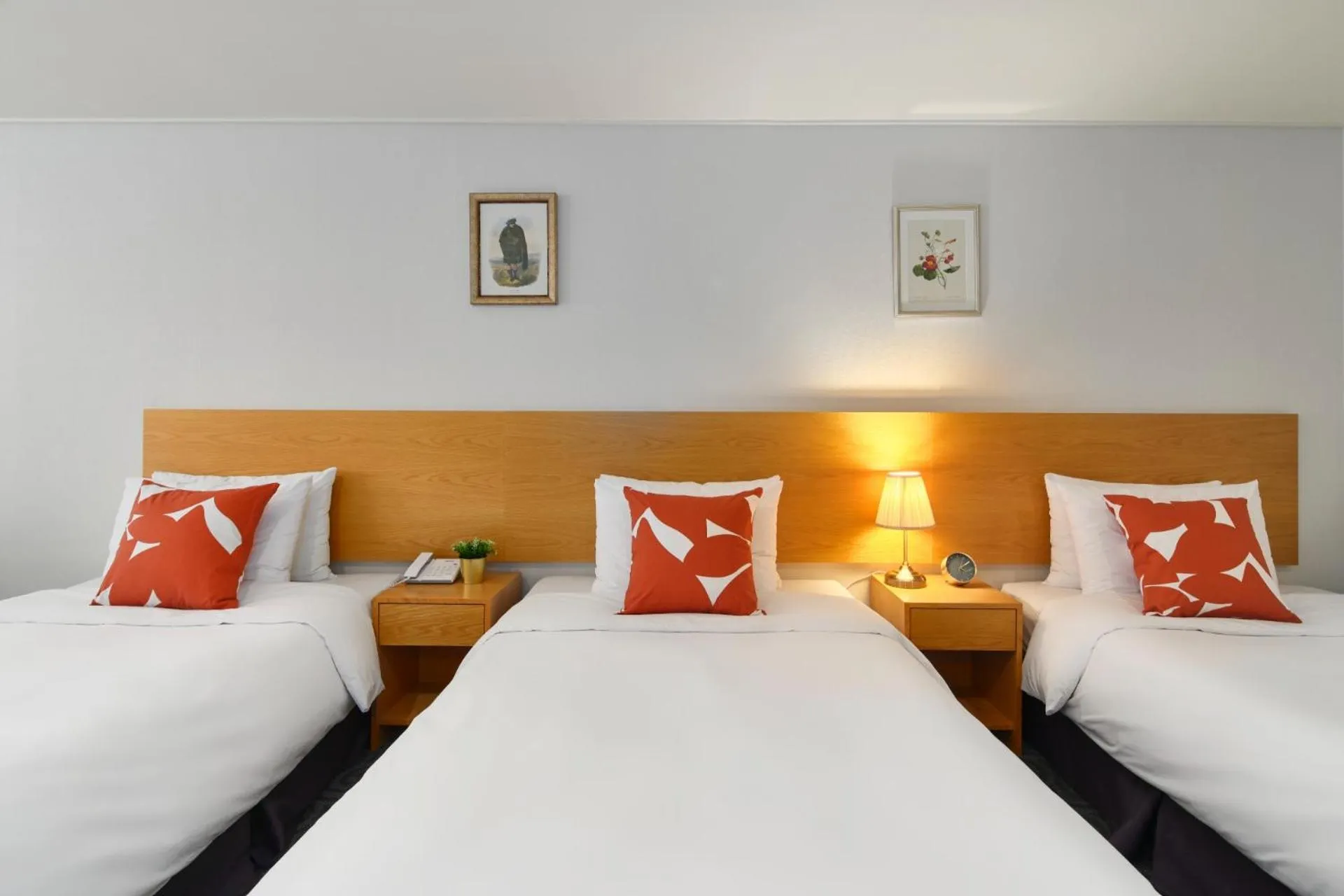 Property building, Bed in Hotel Atrium Jongno