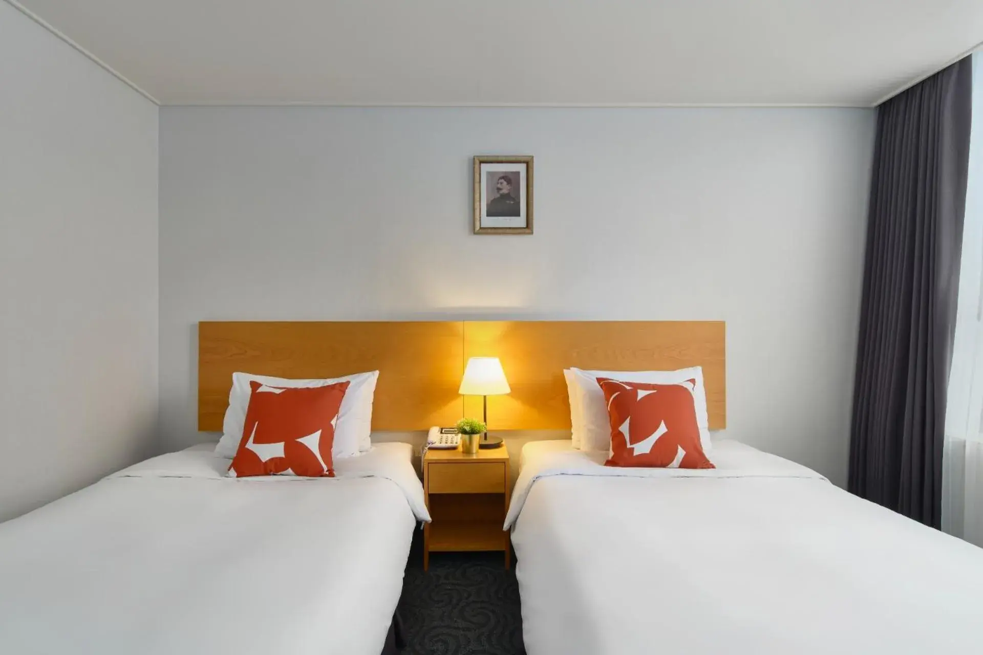 Property building, Bed in Hotel Atrium Jongno Property building, Bed in Hotel Atrium Jongno