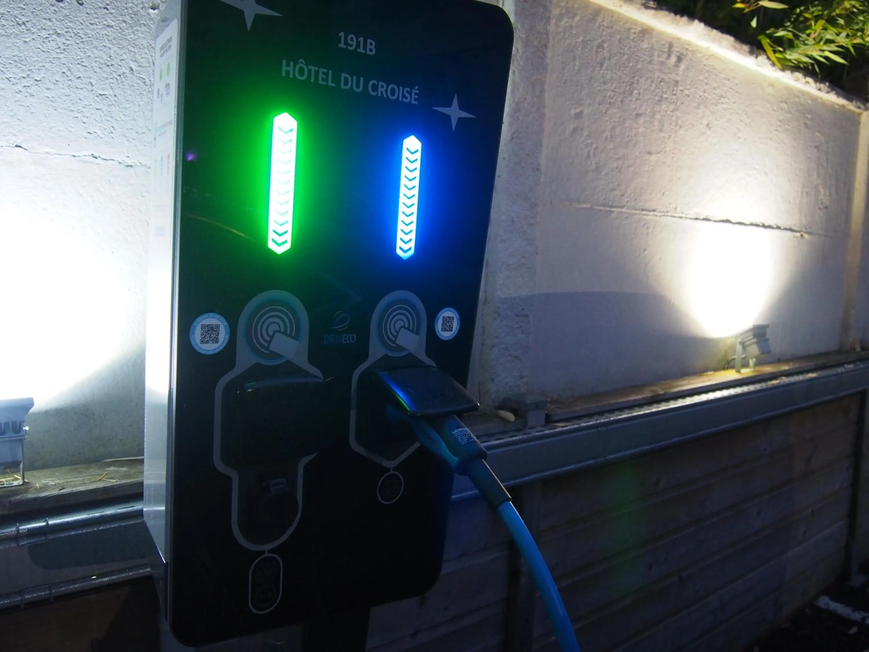 Parking in Hotel Du Croisé