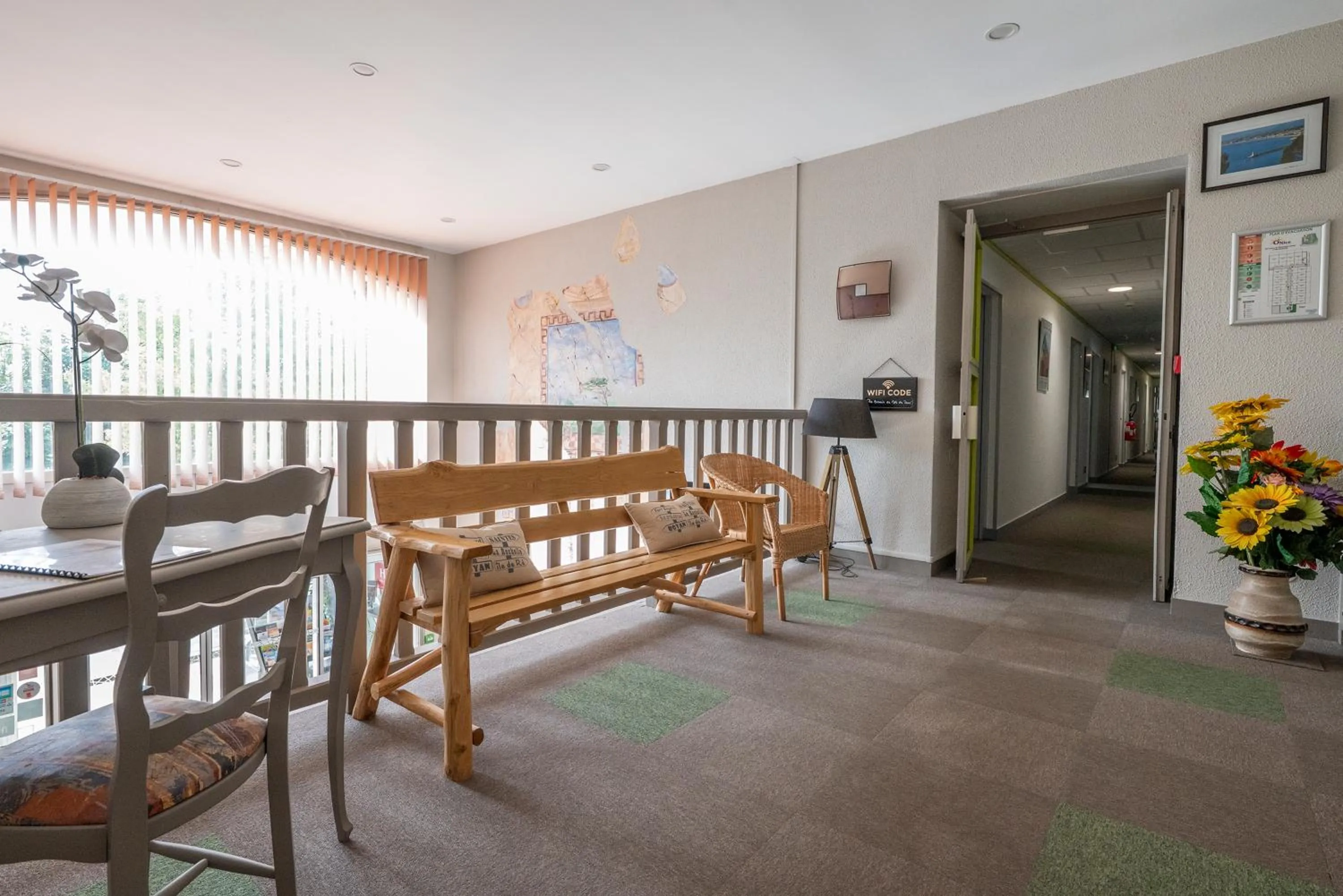 Living room in Contact Hôtel O'Nice Saintes