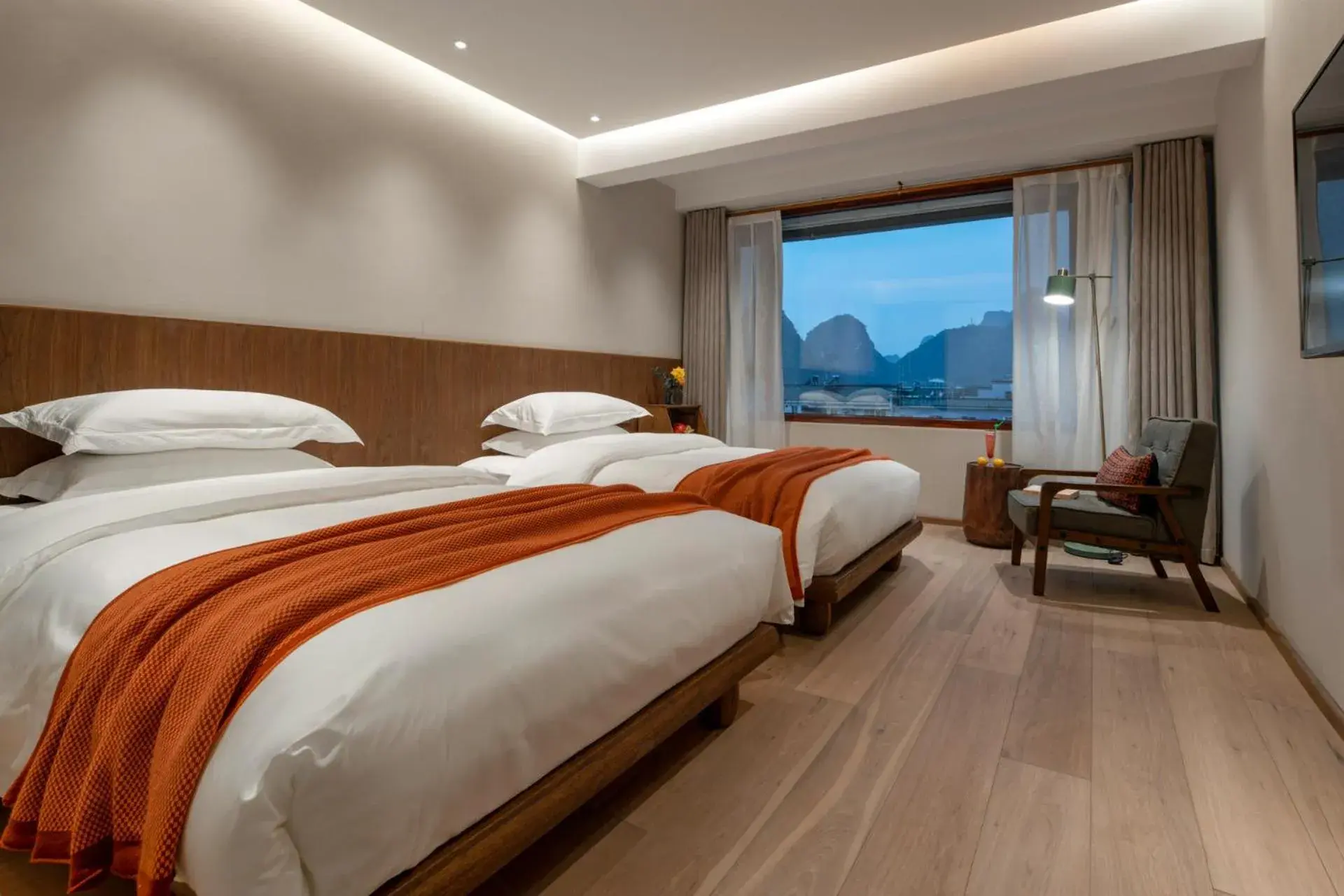 Twin Room with Mountain View in Yangshuo Lisa Boutique Hotel Twin Room with Mountain View in Yangshuo Lisa Boutique Hotel
