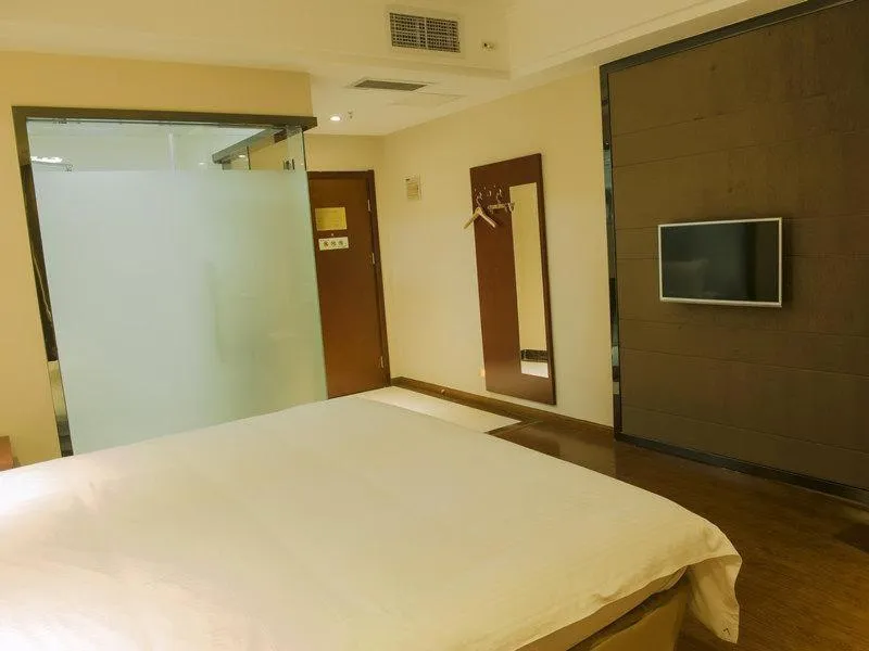 Photo of the whole room in Greentree Inn Changzhou Changwu Gufang Road Express Hotel