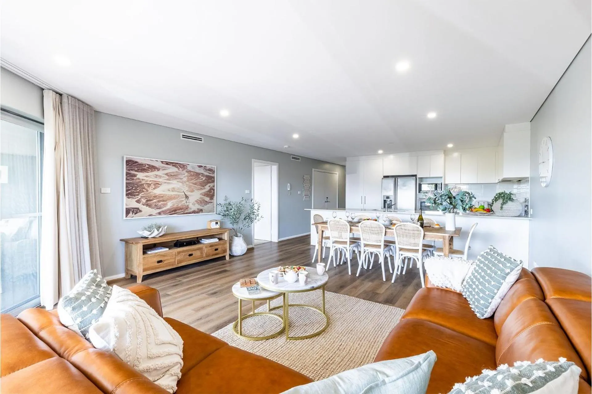 Footprints 1, 6-10 Market Street - Surfside Apartments
