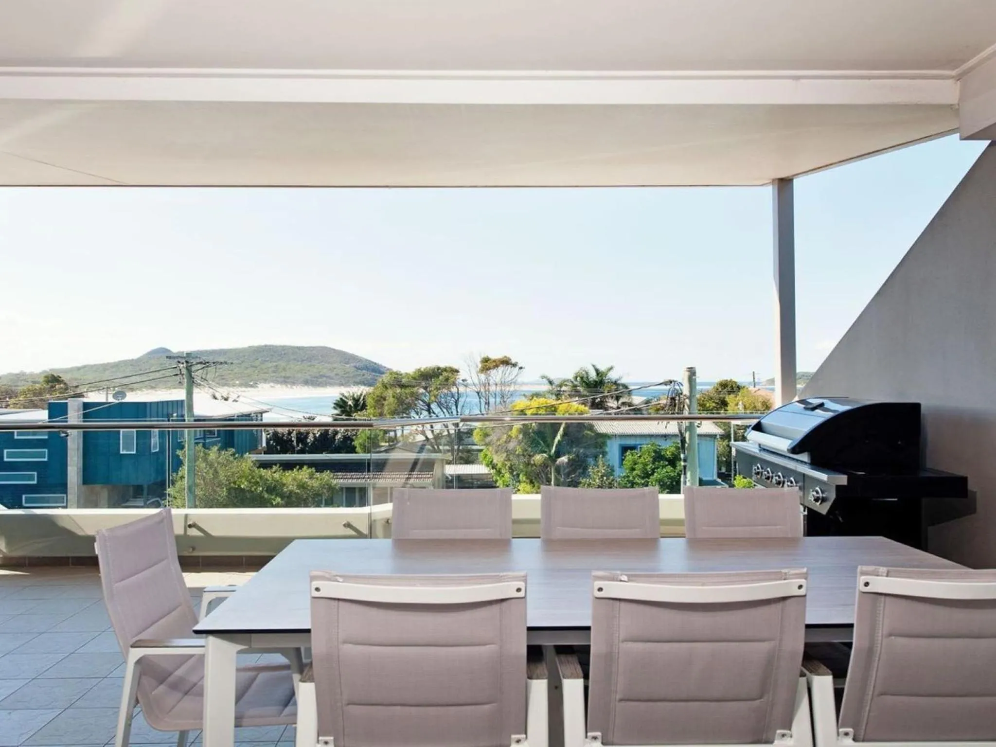 Barefoot Bliss 4, 6-10 Market Street - Surfside Apartments