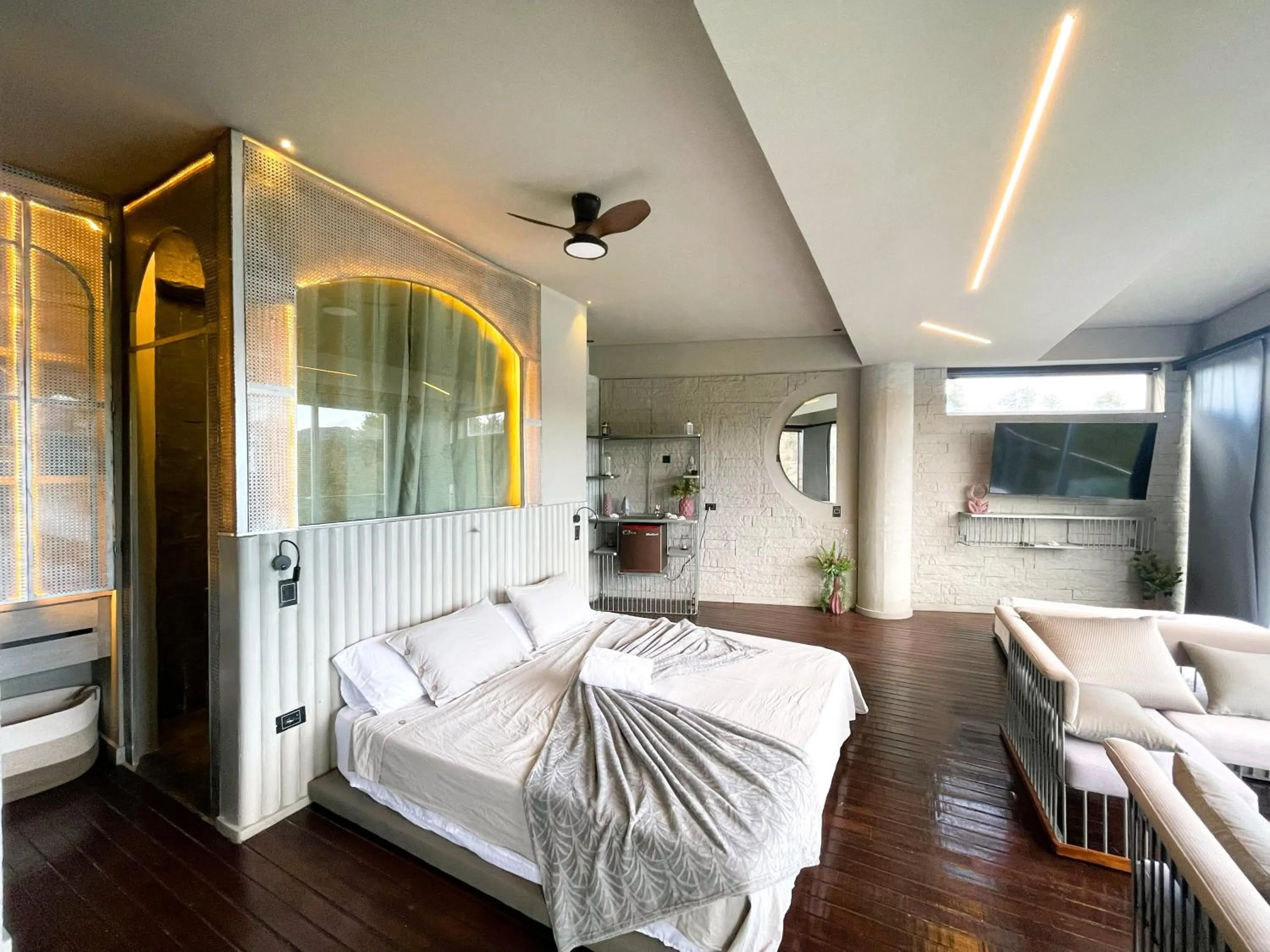 Lake view in EleMYNT LifeStyle Hotel