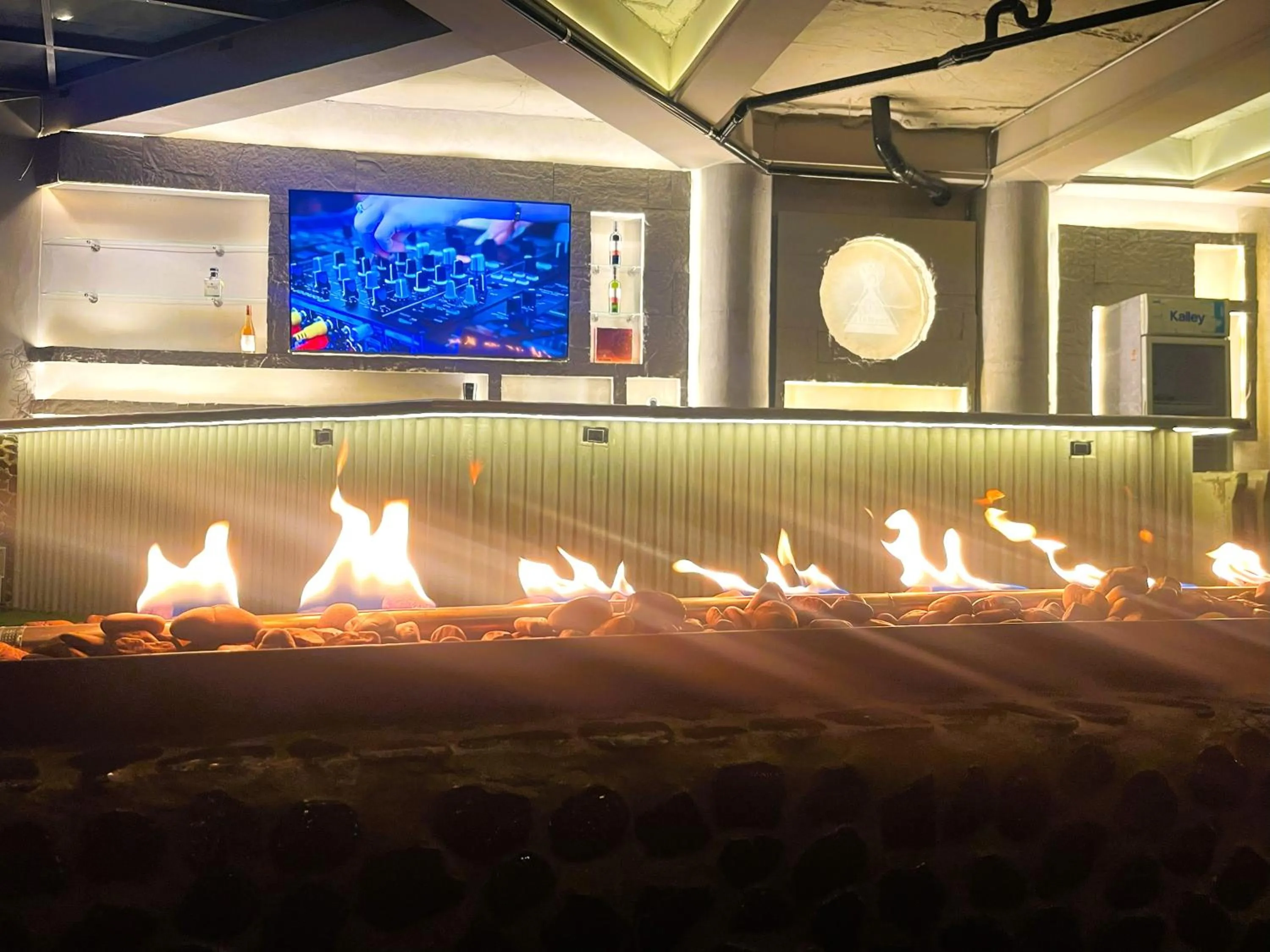 Lounge or bar in EleMYNT LifeStyle Hotel