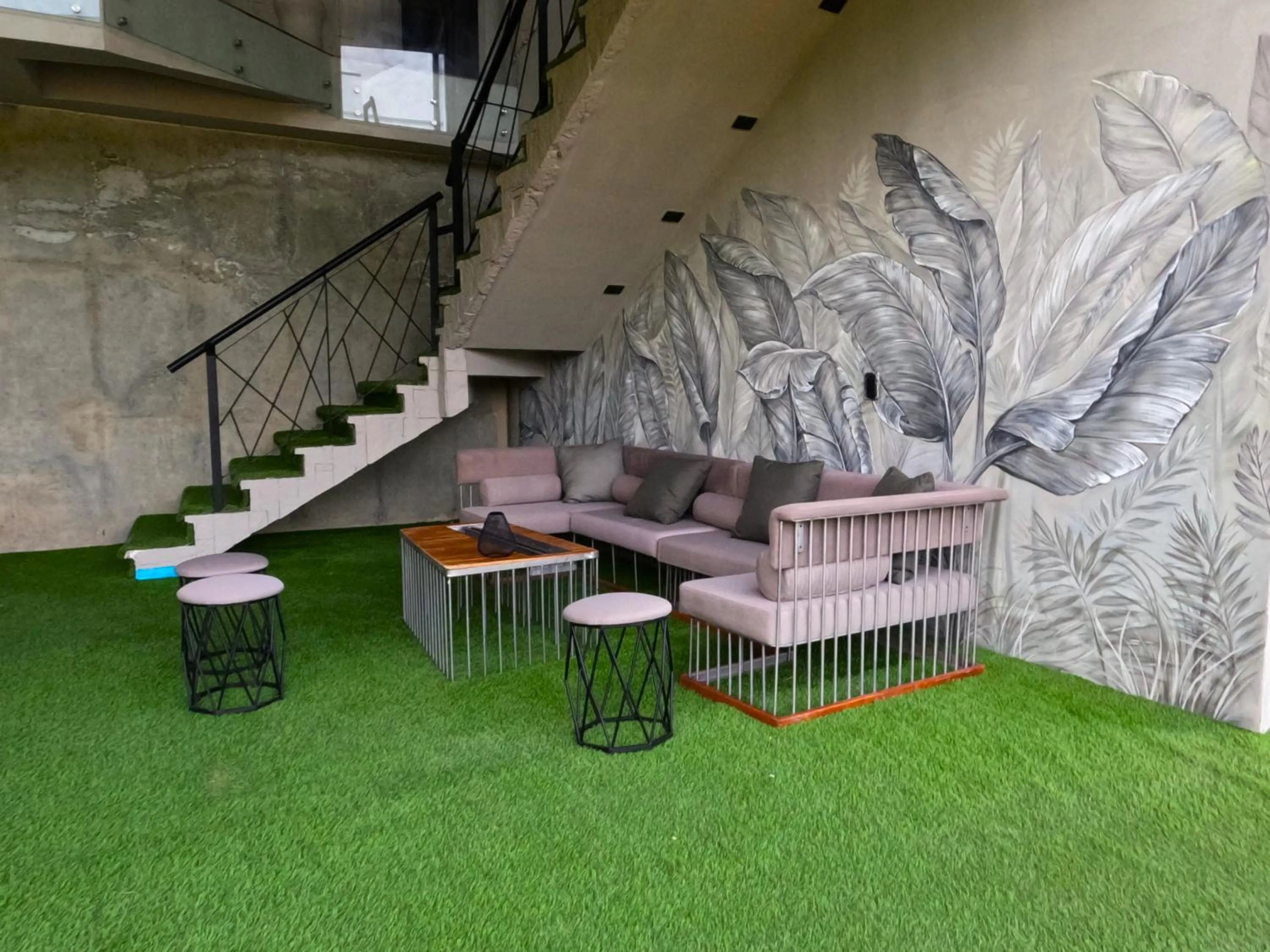 Living room in EleMYNT LifeStyle Hotel