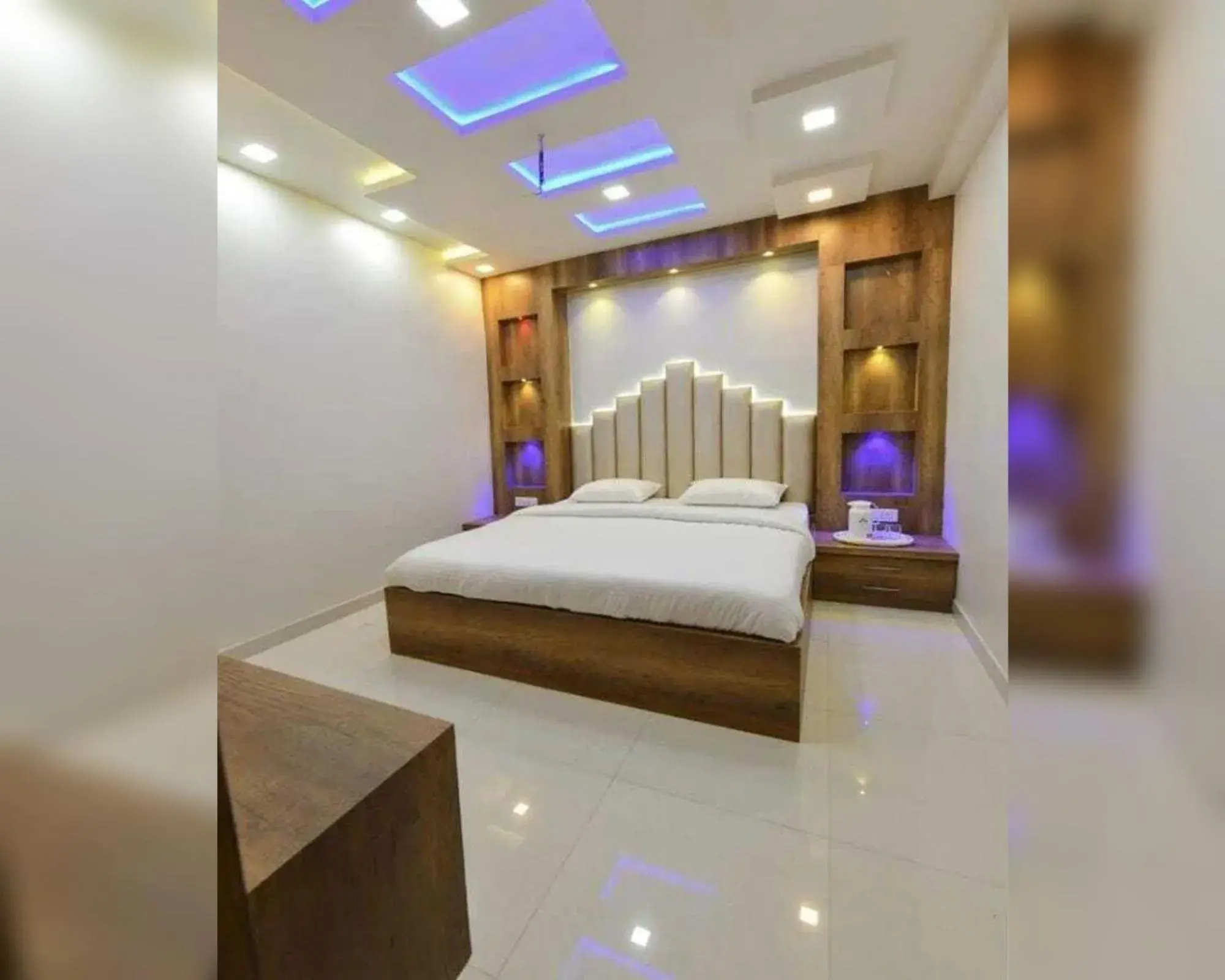 Photo of the whole room, Bed in HN Palace Homestay Photo of the whole room, Bed in HN Palace Homestay