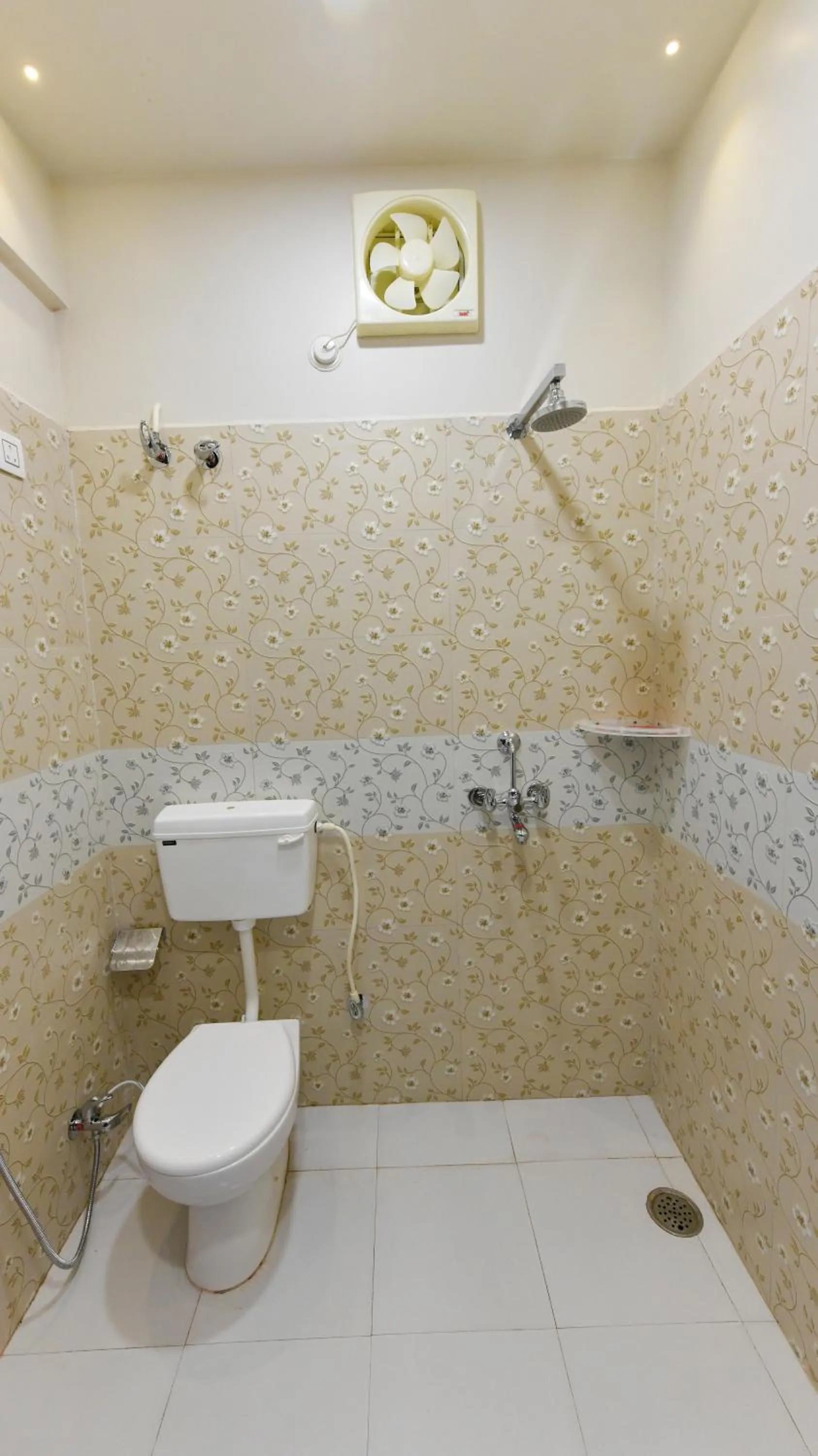 Bathroom in HN Palace Homestay