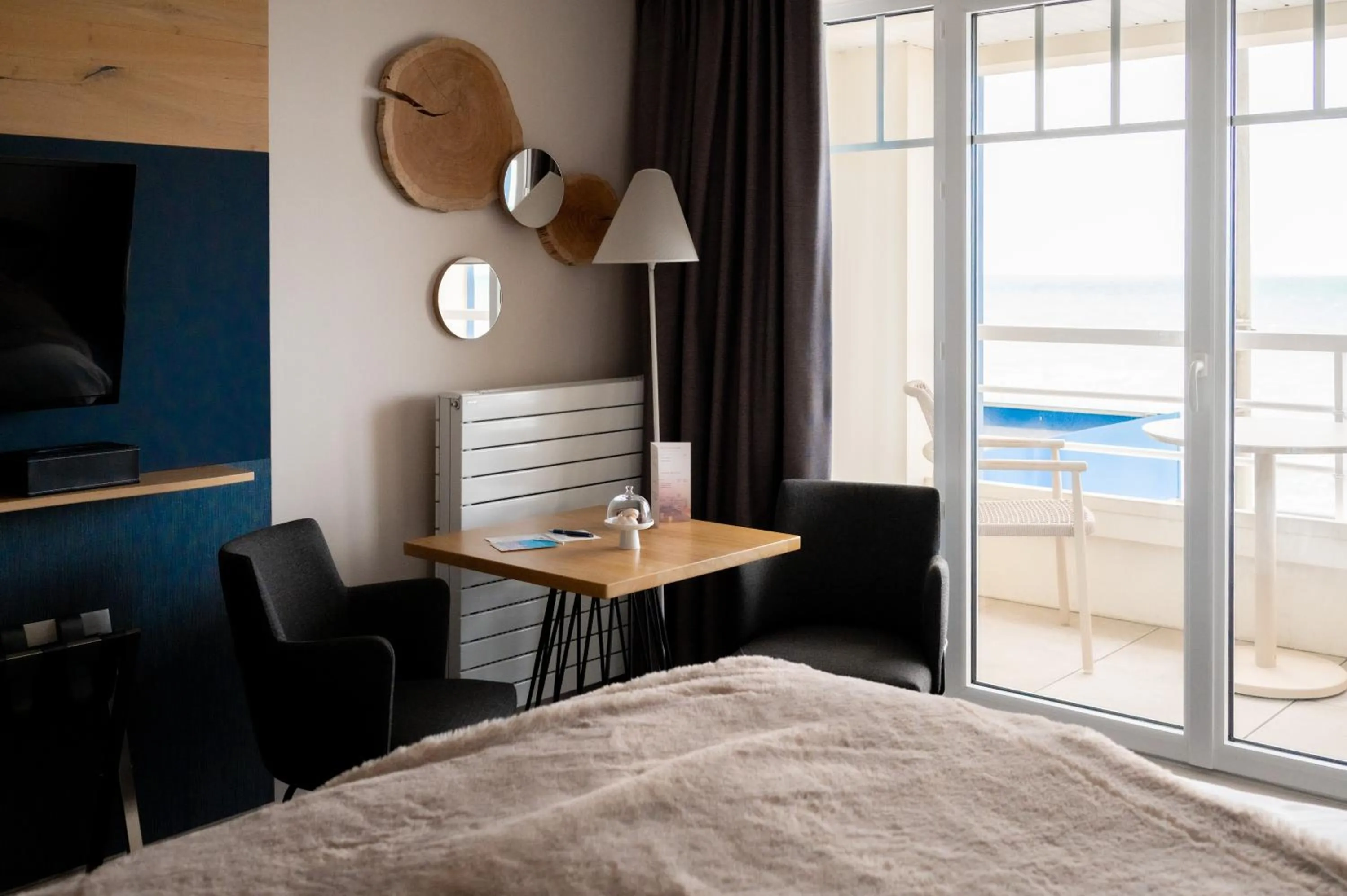 Bed in Hotel Atlantic