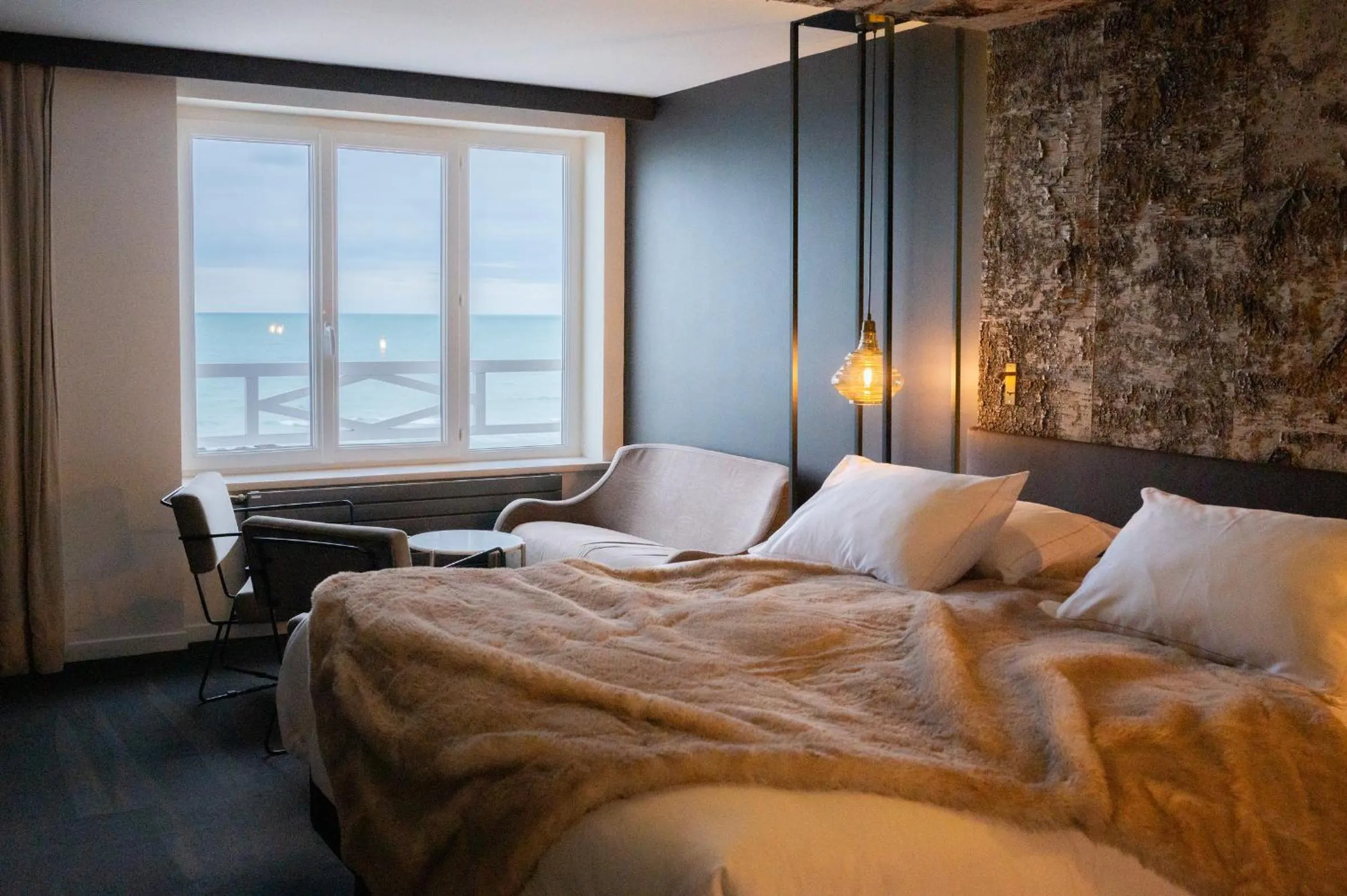 Bed in Hotel Atlantic