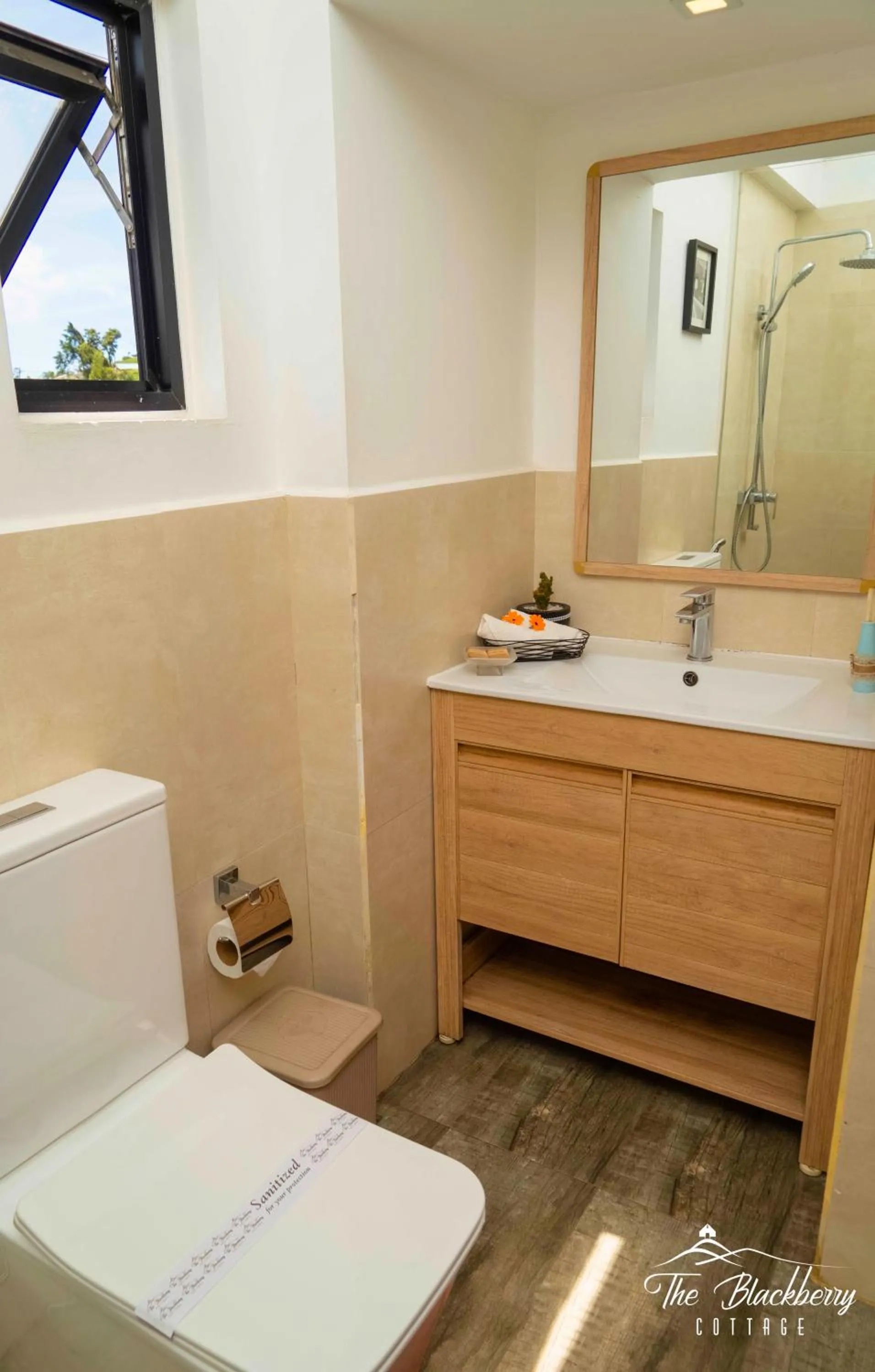 Bathroom in The Blackberry Cottage