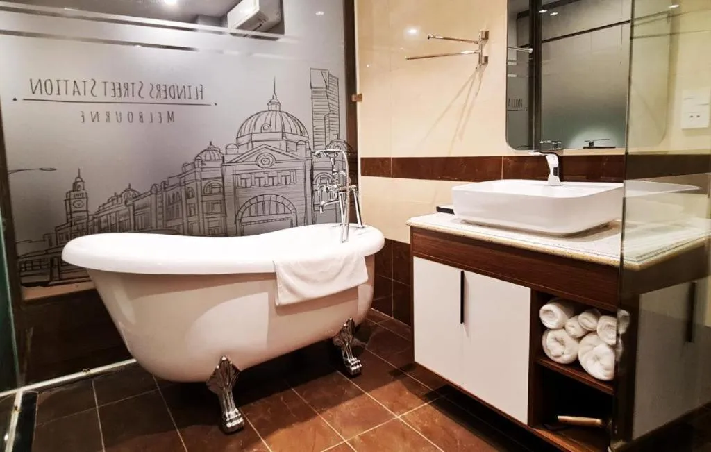 Shower in IRIS Hotel Hải Phòng