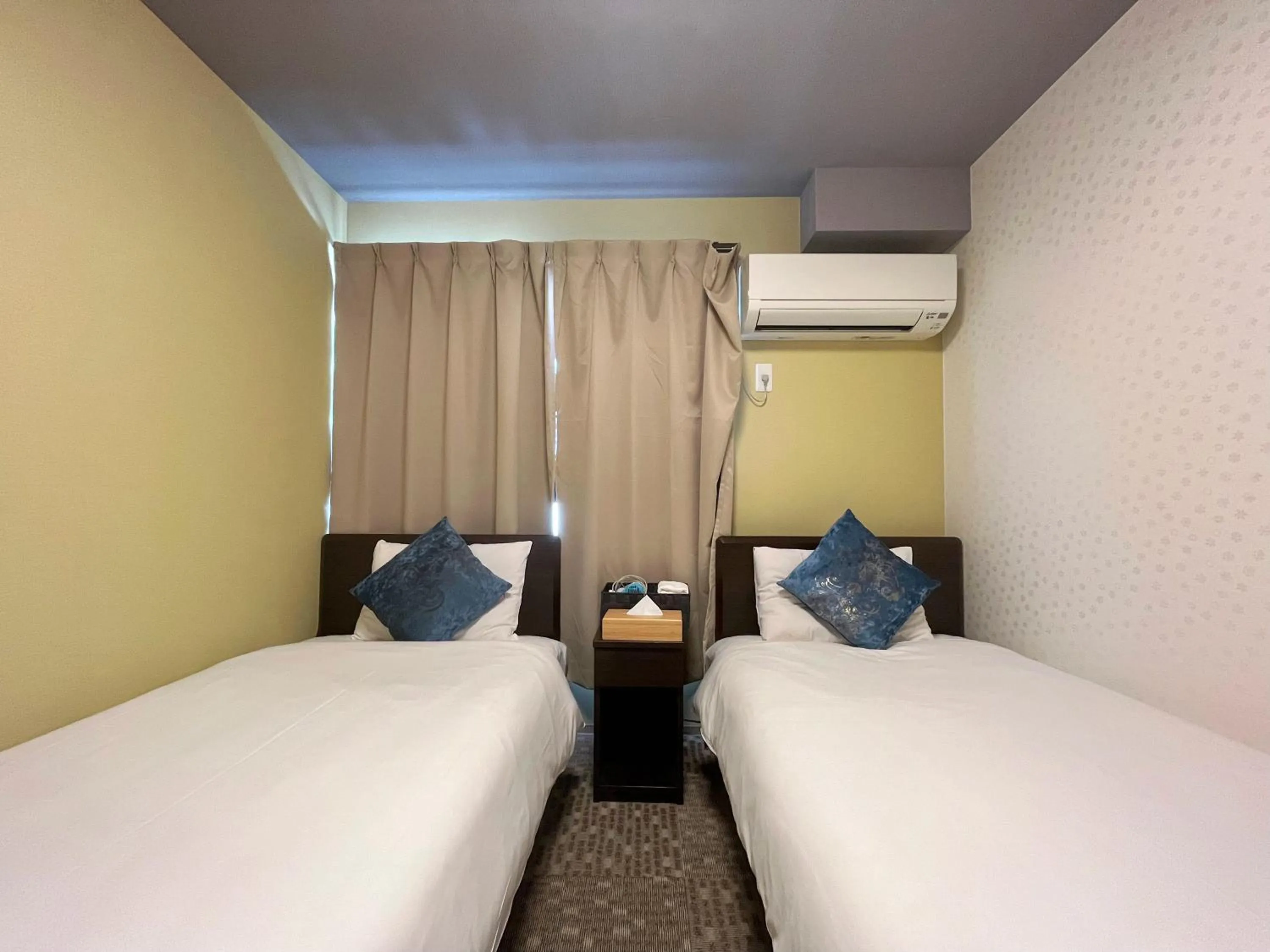 Bed in Miro Kyoto Nijo Hotel