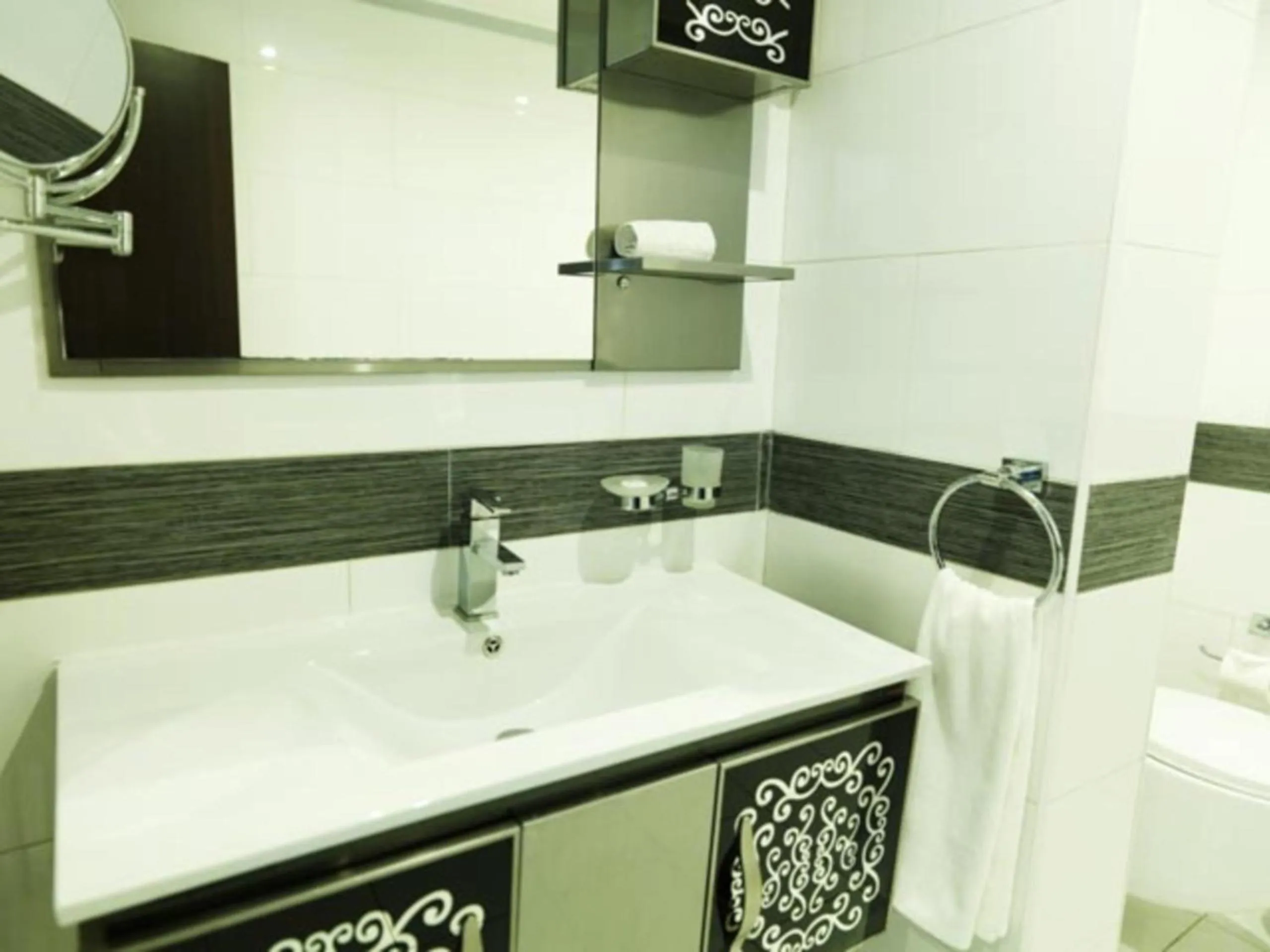 Bathroom in WH Hotel