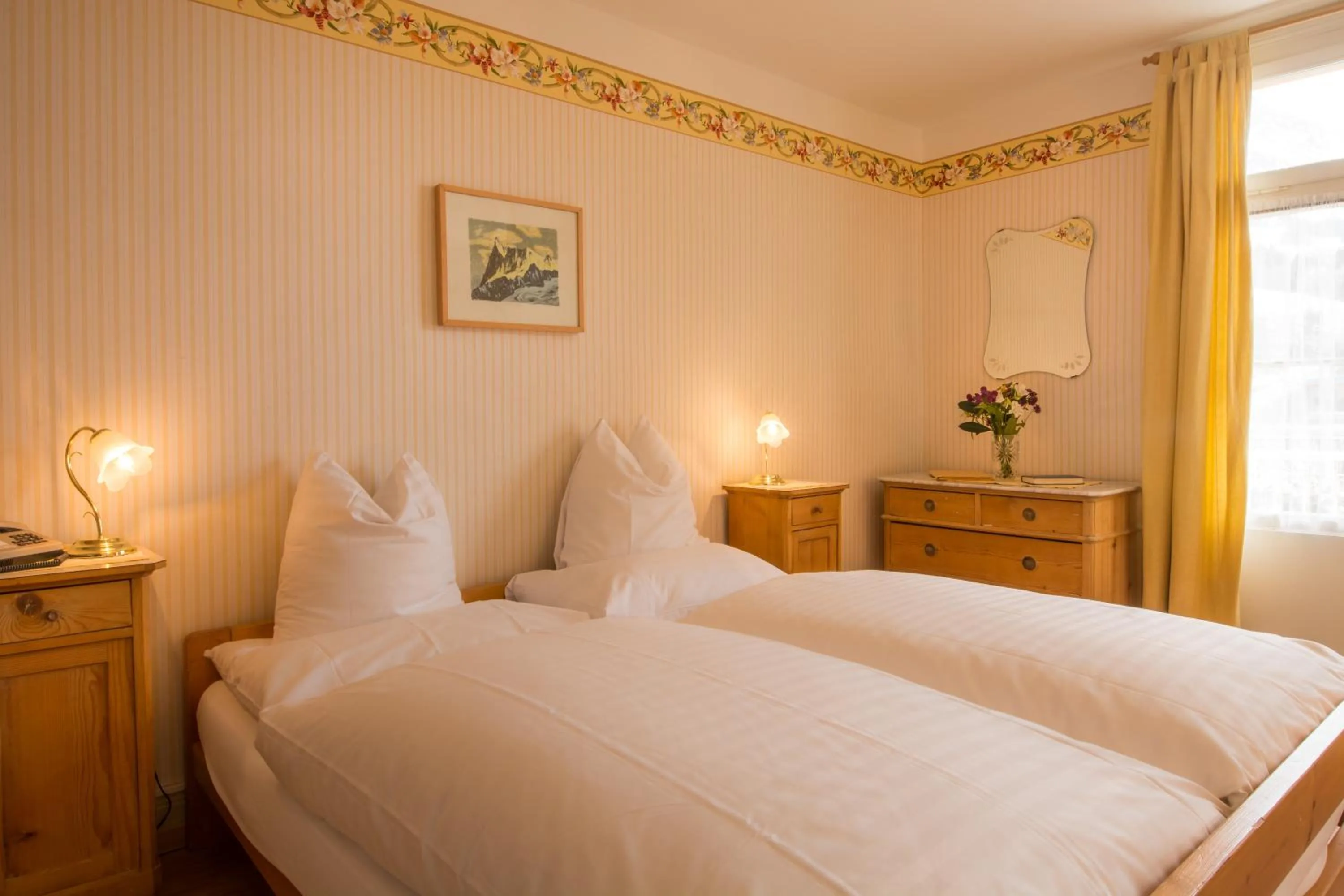 Bedroom, Bed in Historic Hotel Falken