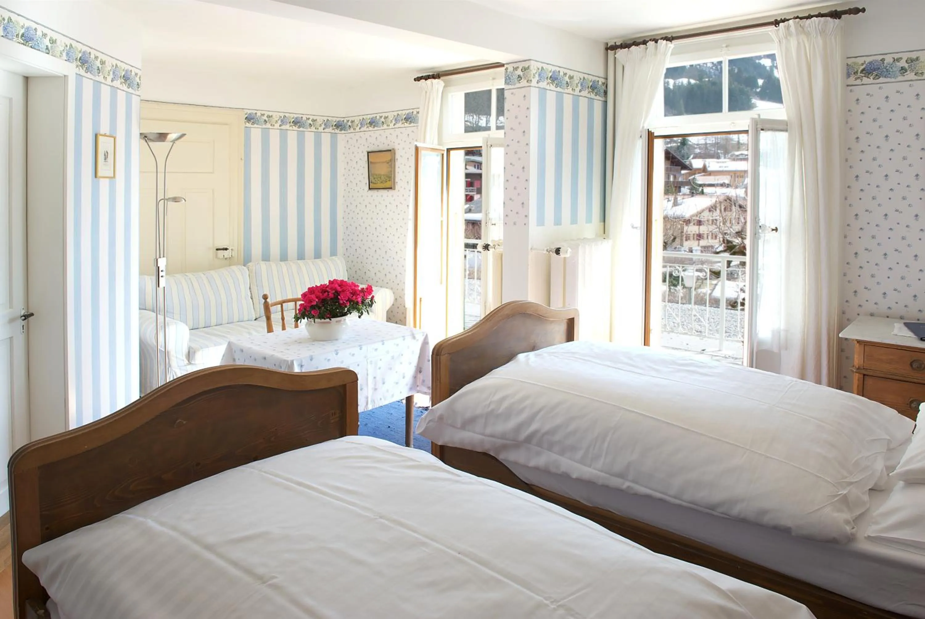 Bed in Historic Hotel Falken