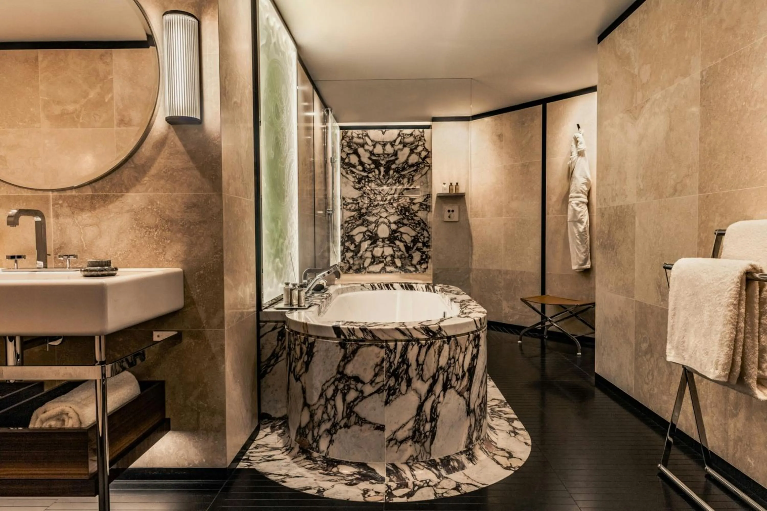 Bathroom in Bvlgari Hotel Paris