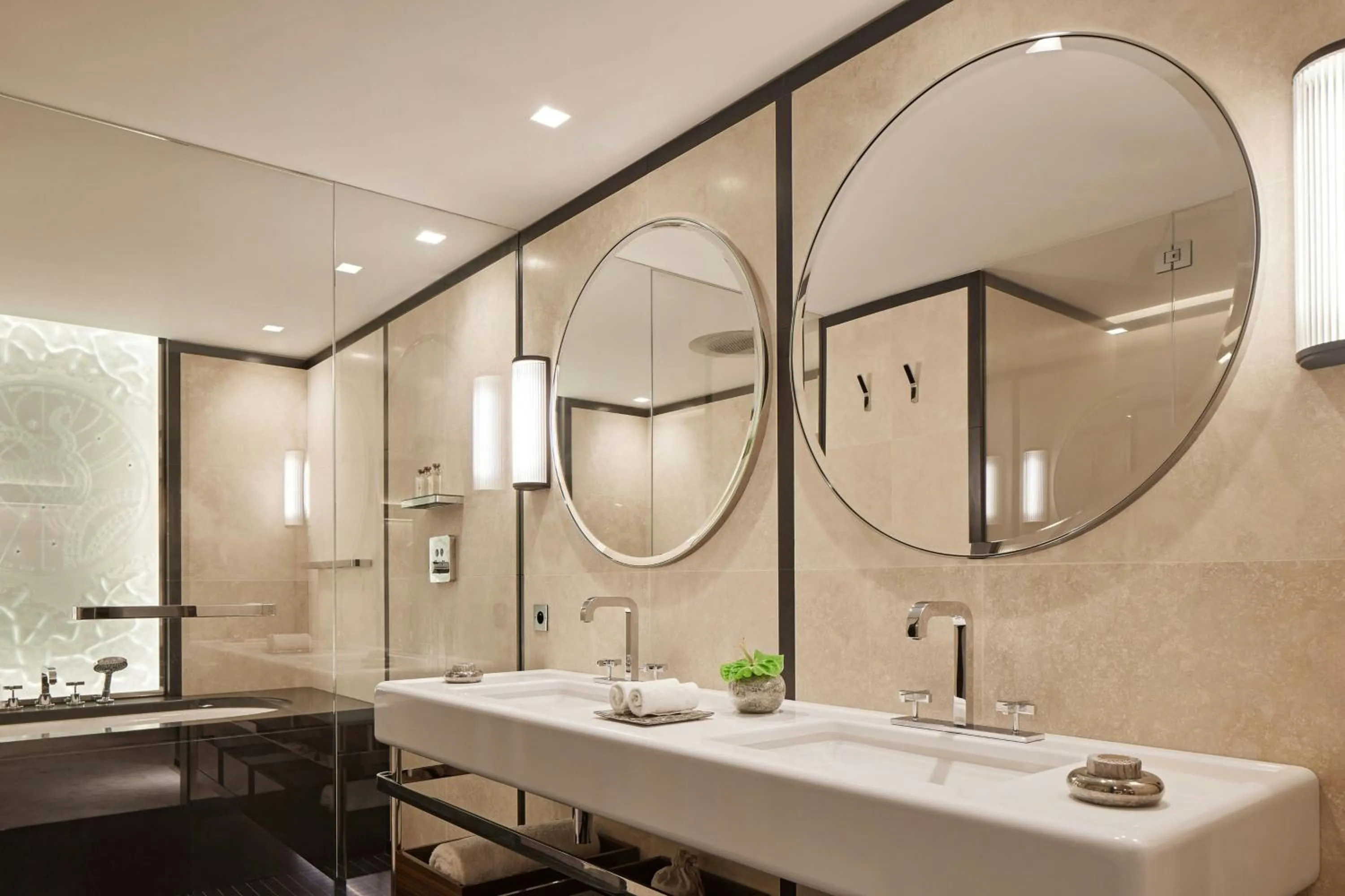 Photo of the whole room in Bvlgari Hotel Paris